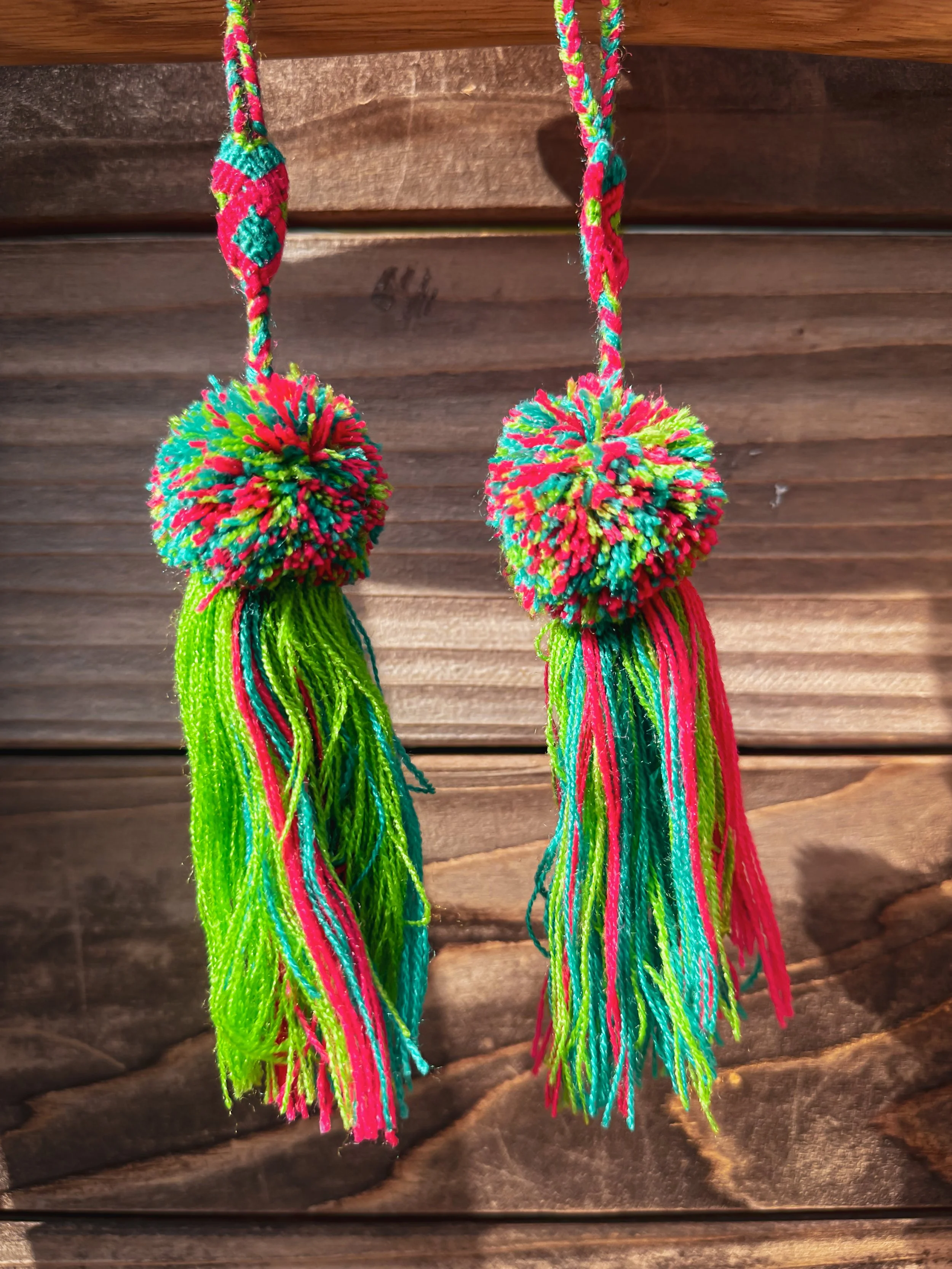 Green Rainbow Pom Pom