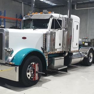 white truck.jpg