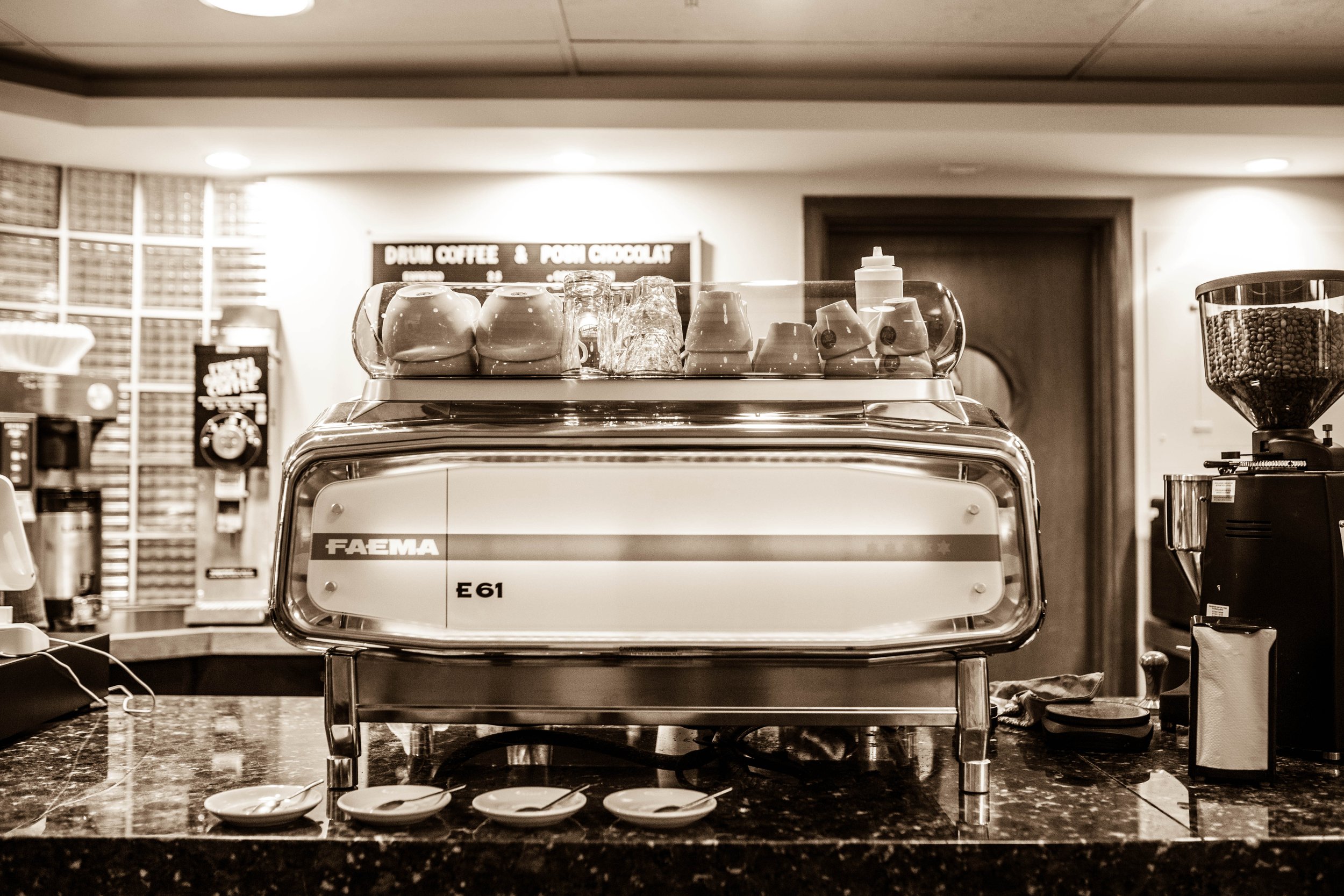 DrumCoffeeMachineb&w.jpg