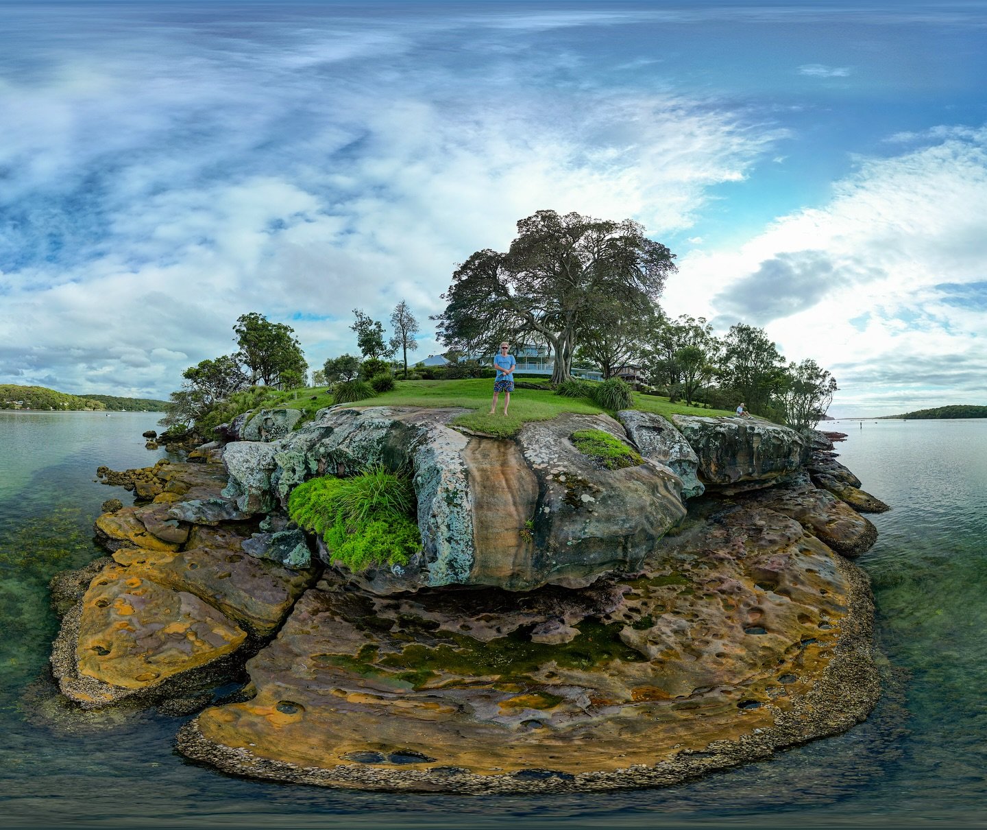 Out N about in my backyard
#drone #dji #mini3pro #therealshire @suthshirecncl 
With @eric.mooyman.photo