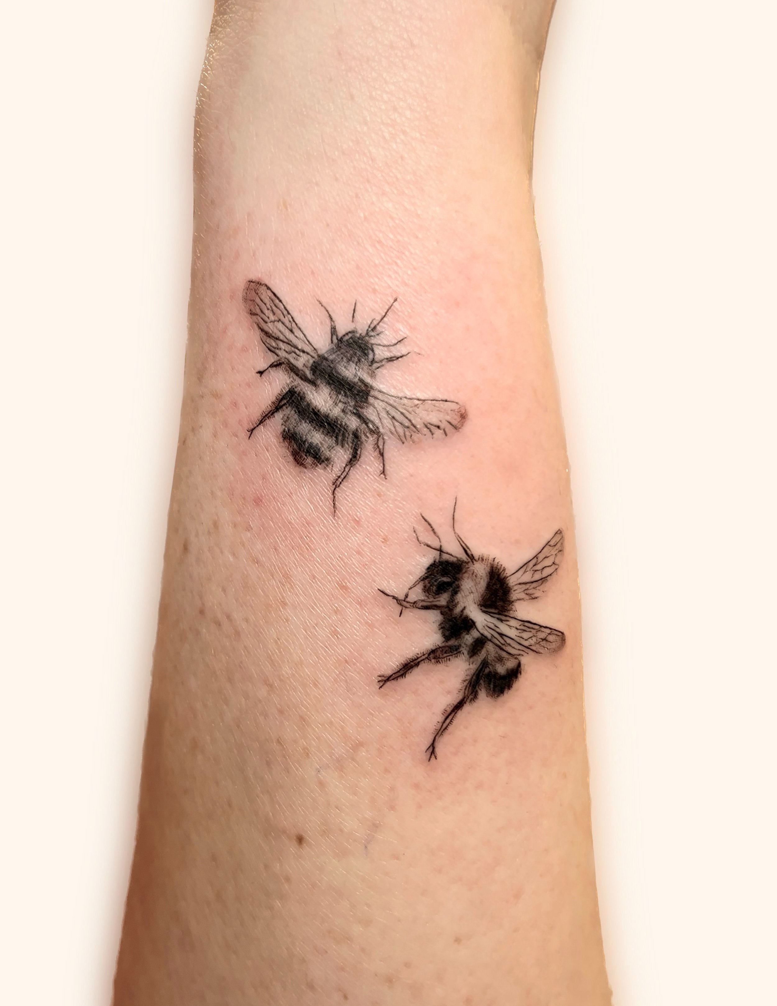 Silver Ant Tattoo  Bee and flower fine line tattoo designed by Chloe   Facebook