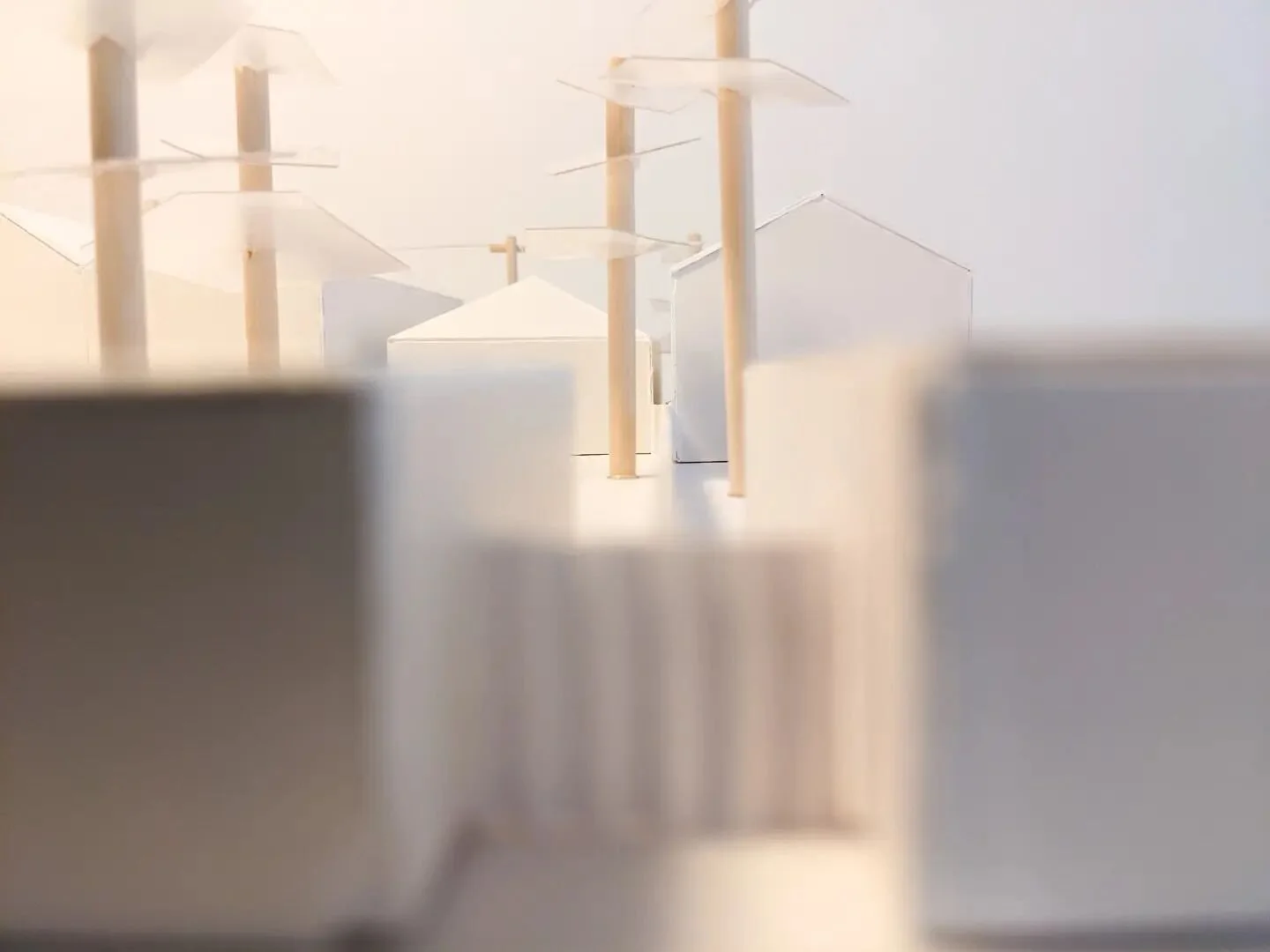 IRN201 - Sunlight Portal Suite

Site Model 1:100

Mount board, corrugated paper, wood dowels, plastic, thread.