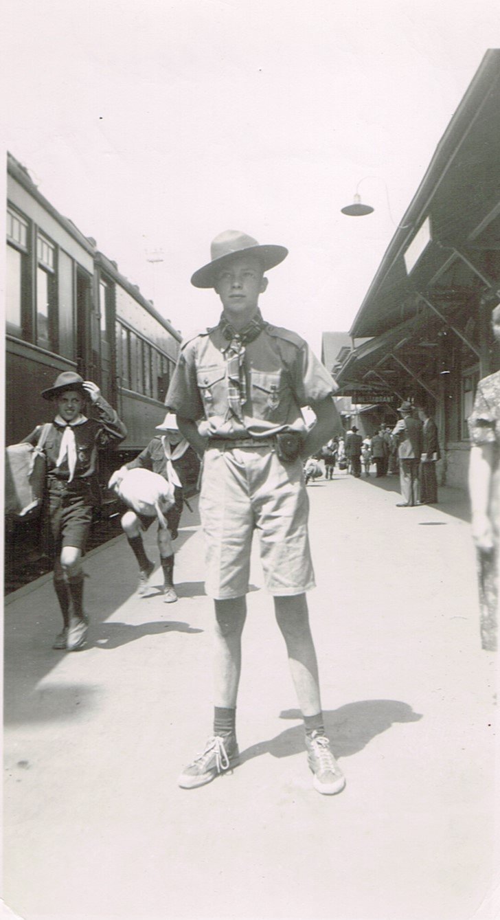 AT 25 - Scout at SudTrainSta300c.jpg