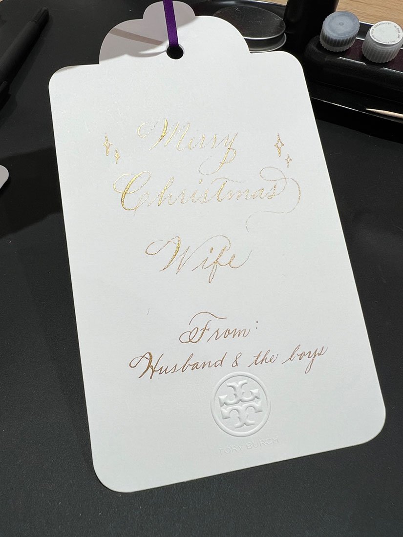 Hawaii Tory Burch Live Calligraphy Holiday Event Michelle Clemen  3.jpg