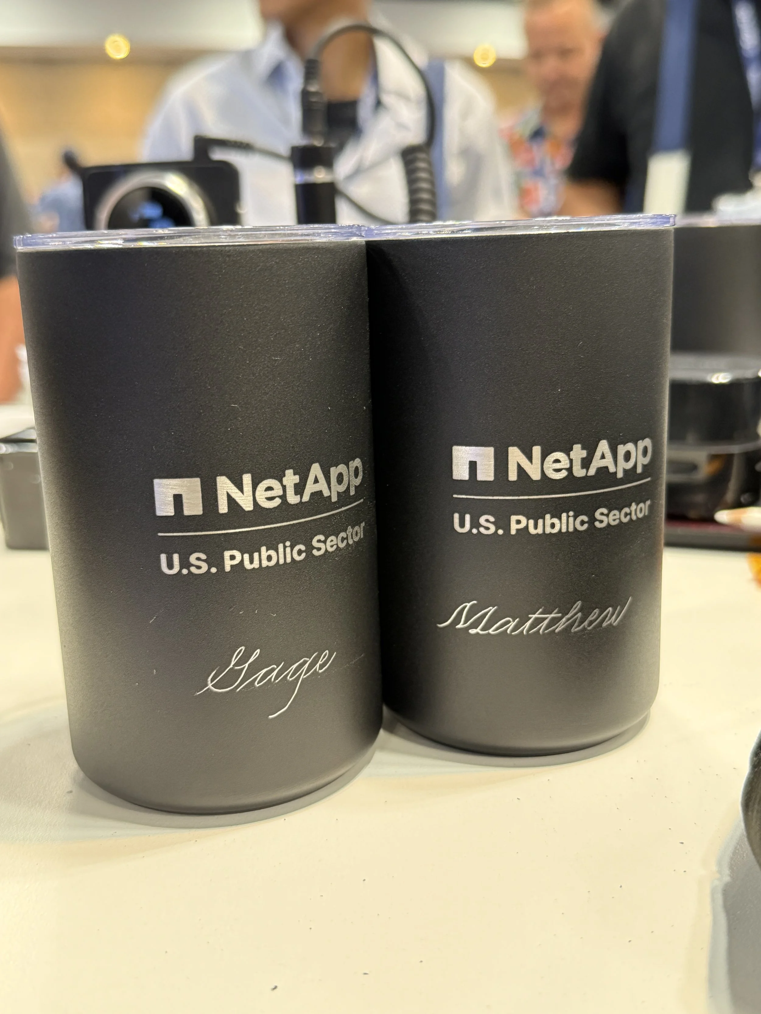 Live-Engraving-NetApp-Corporate-Gifting 11.JPG