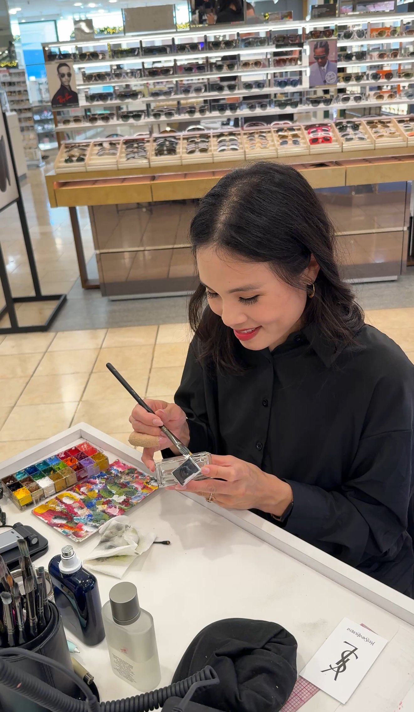 Personalized-fragrances-Hawaii-Michelle-Clemen-Live-Artist7.jpeg