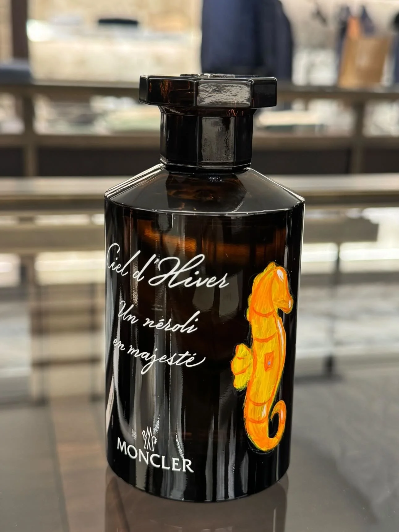 Live-bottle-painting-Moncler-Hawaii-Michelle-Clemen3.JPG