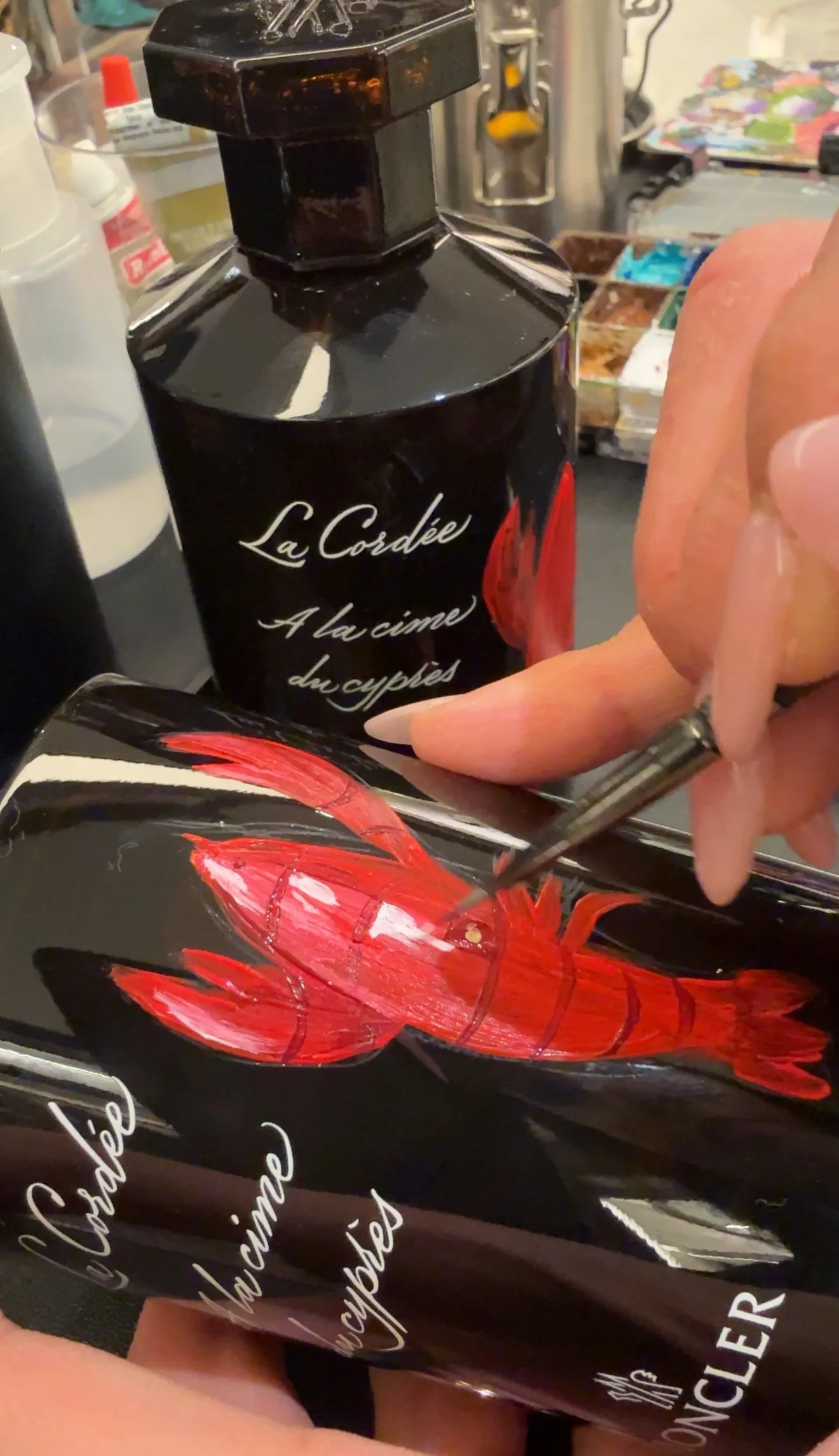 Live-bottle-painting-Moncler-Hawaii-Michelle-Clemen7.jpg