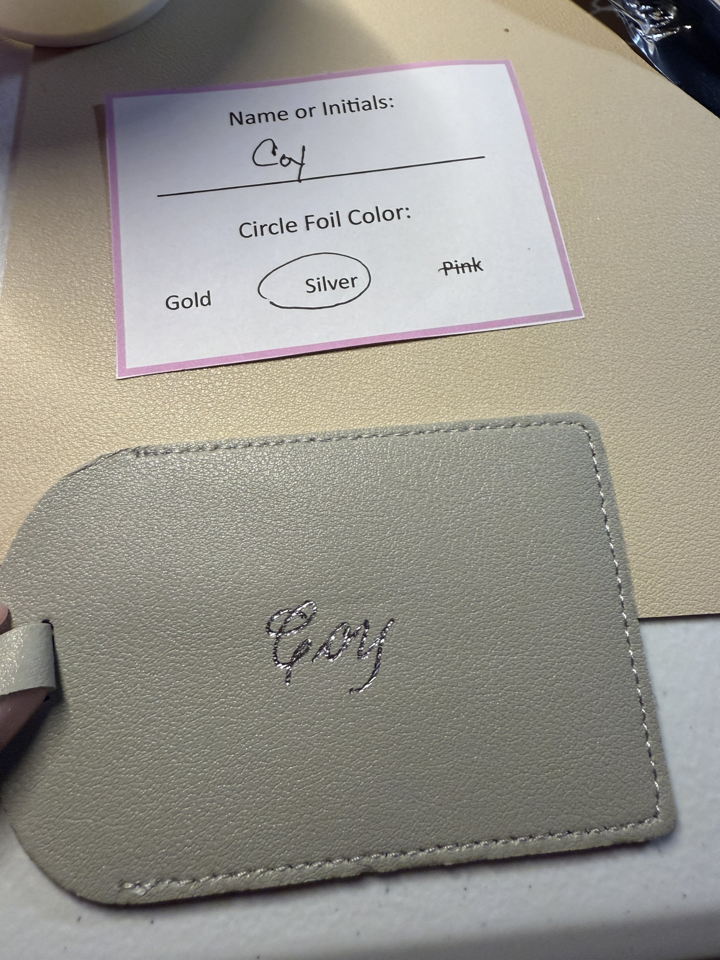 Live-leather-luggage-tag-personalization-hawaii-grad-party-activation8.JPG
