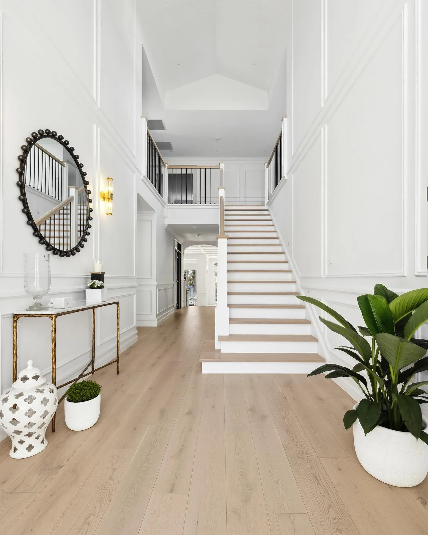 Choosing colours for your home

Colour fundamentally can only be described in 3 ways: ⁠

1. Light or dark⁠
2. Warm or cool⁠
3. Clean or dirty ⁠

Colour is closely associated with emotions and can affect your mood so making a fuss over the right shade