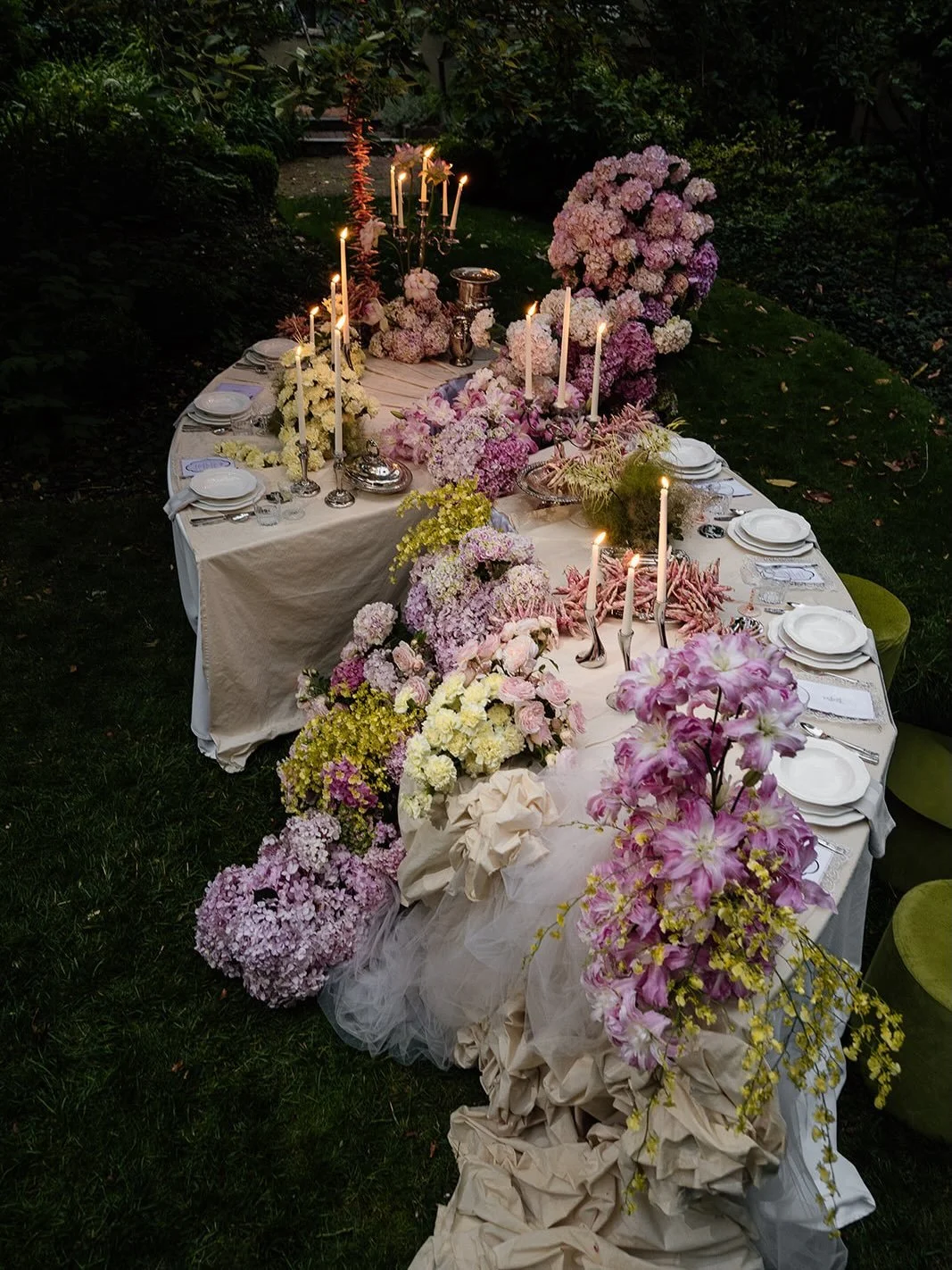 Dreaming up this day, knowing it would be something special. 

A dream day with the dreamiest team @theelopeedit ~ where intimacy meets artistry. 

We can&rsquo;t wait to share more from this day x 

Credits:
Venue @monafarm_

The Elope Edit team:
Ph