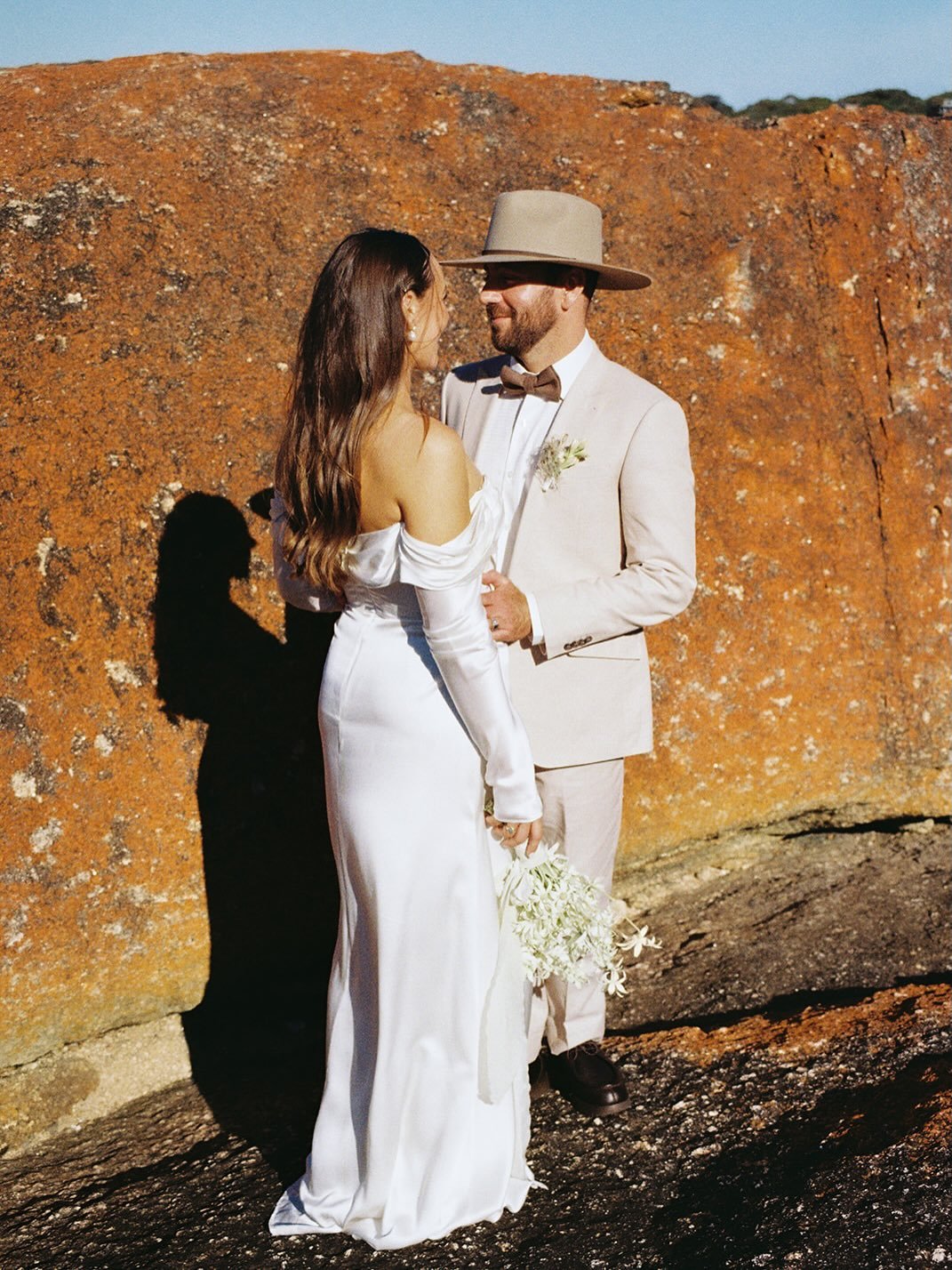 One year married to my love 🤍 

Thank you for capturing my favourite photos @georgiamunnsphoto