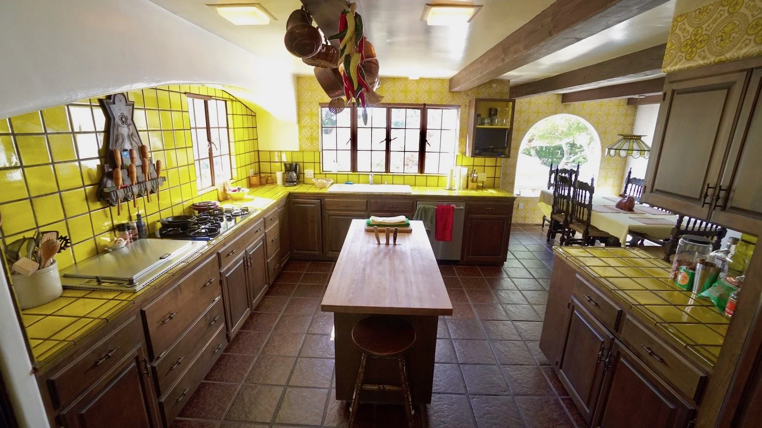 1063 Mission Rd 16.jpg