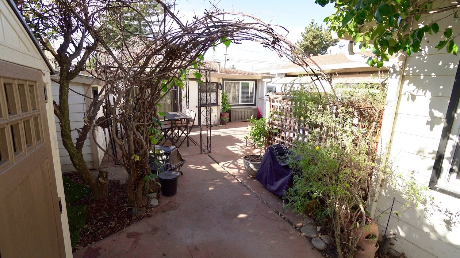 45 42nd Ave.jpg