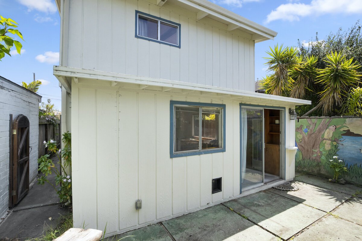 39-431 36th Ave.jpg