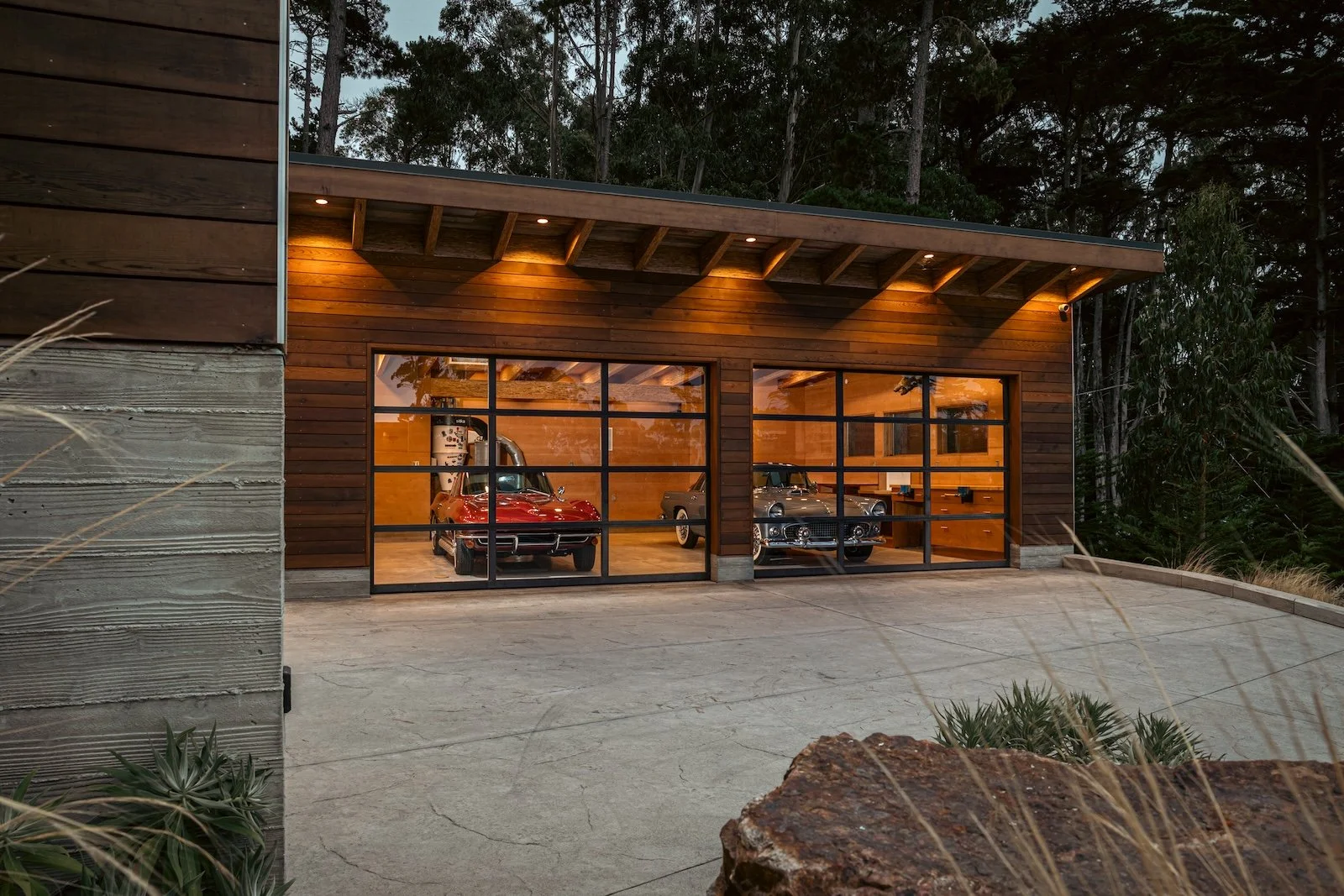 25garage1.jpg
