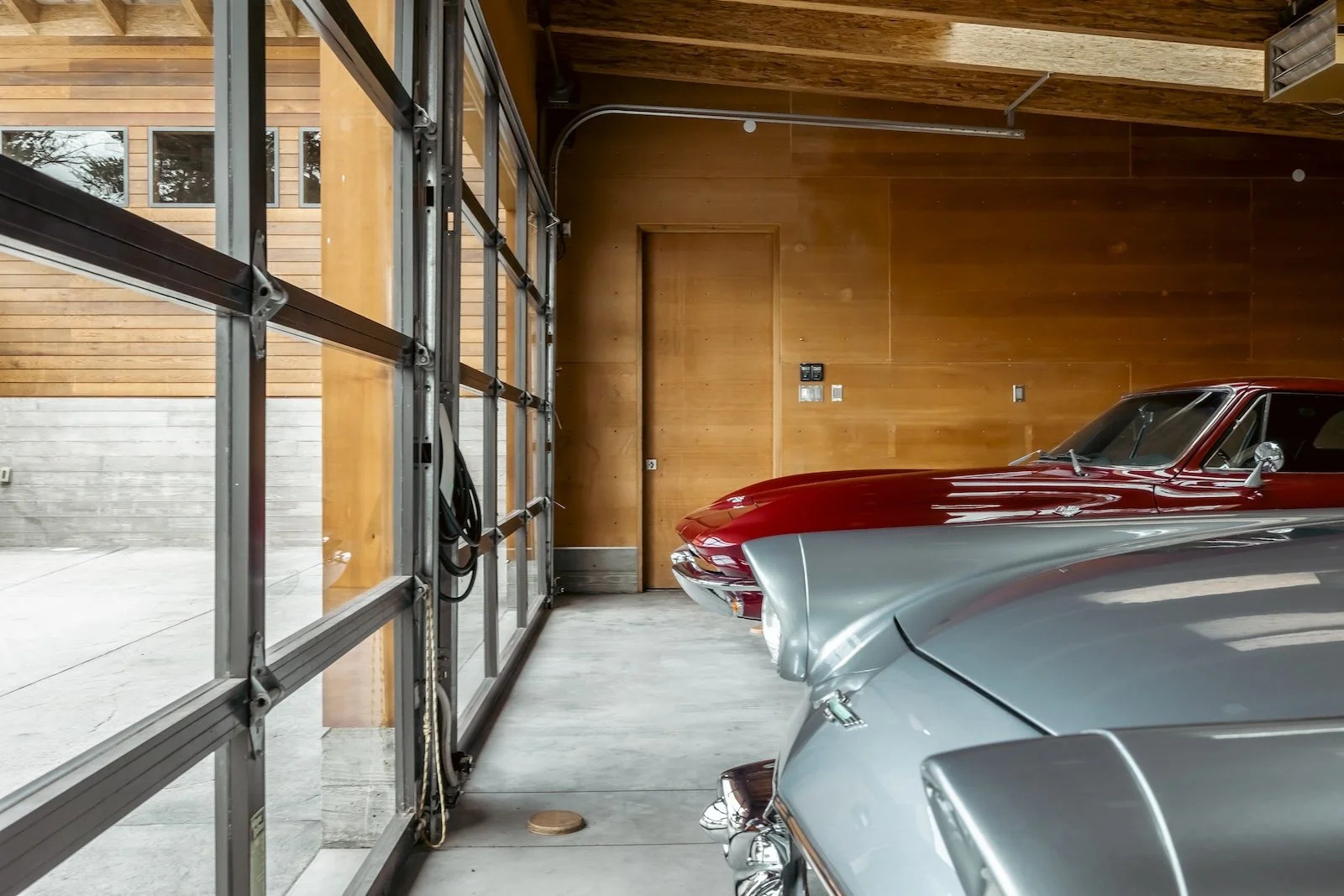 25garage2.jpg