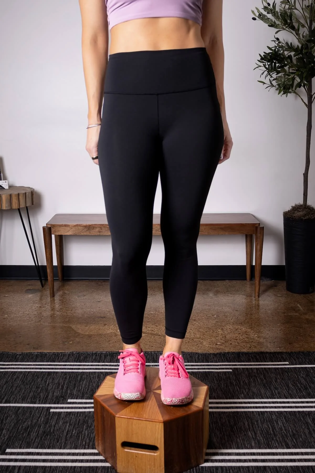 Woman with athlethic wear.jpg