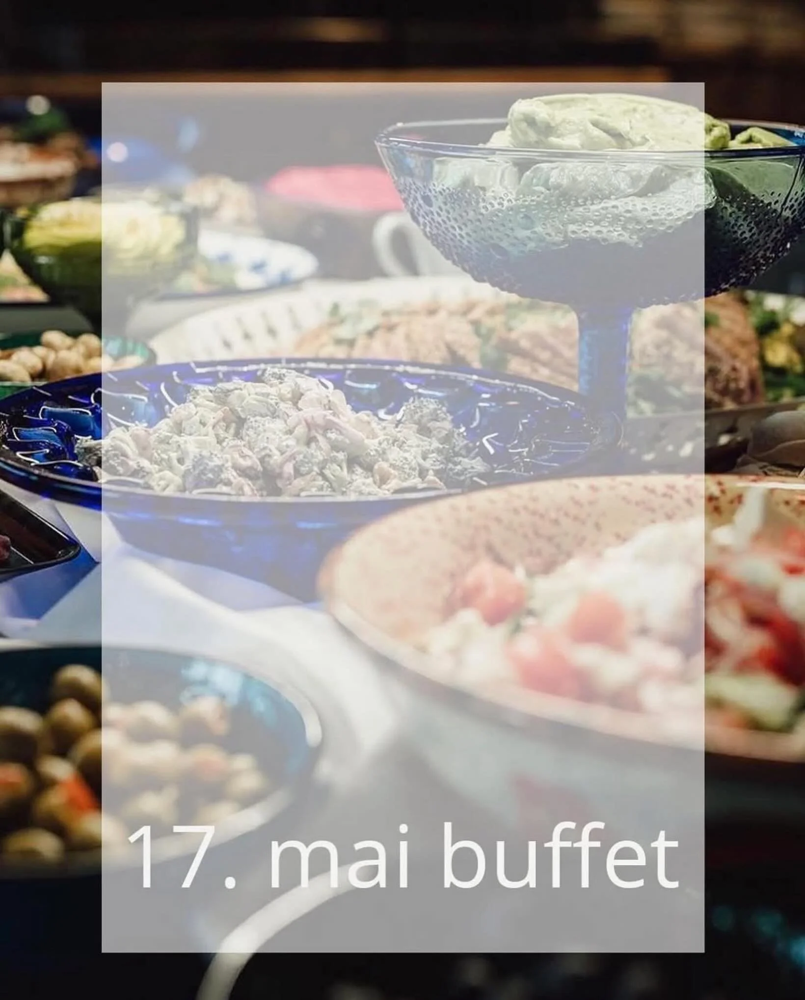 Stor 17. mai buffet med varme og kalde retter, dessert og kakebord, ink. kaffe/te 
- Pris kr. 455,-pr. pers
- Barn 5-13 &aring;r halv pris
- Alderspensjonister kr. 405,- per. pers
Velkommen til en hyggelig 17. mai feiring !🇳🇴
❤️🤍💙❤️🤍💙❤️🤍💙❤️🤍