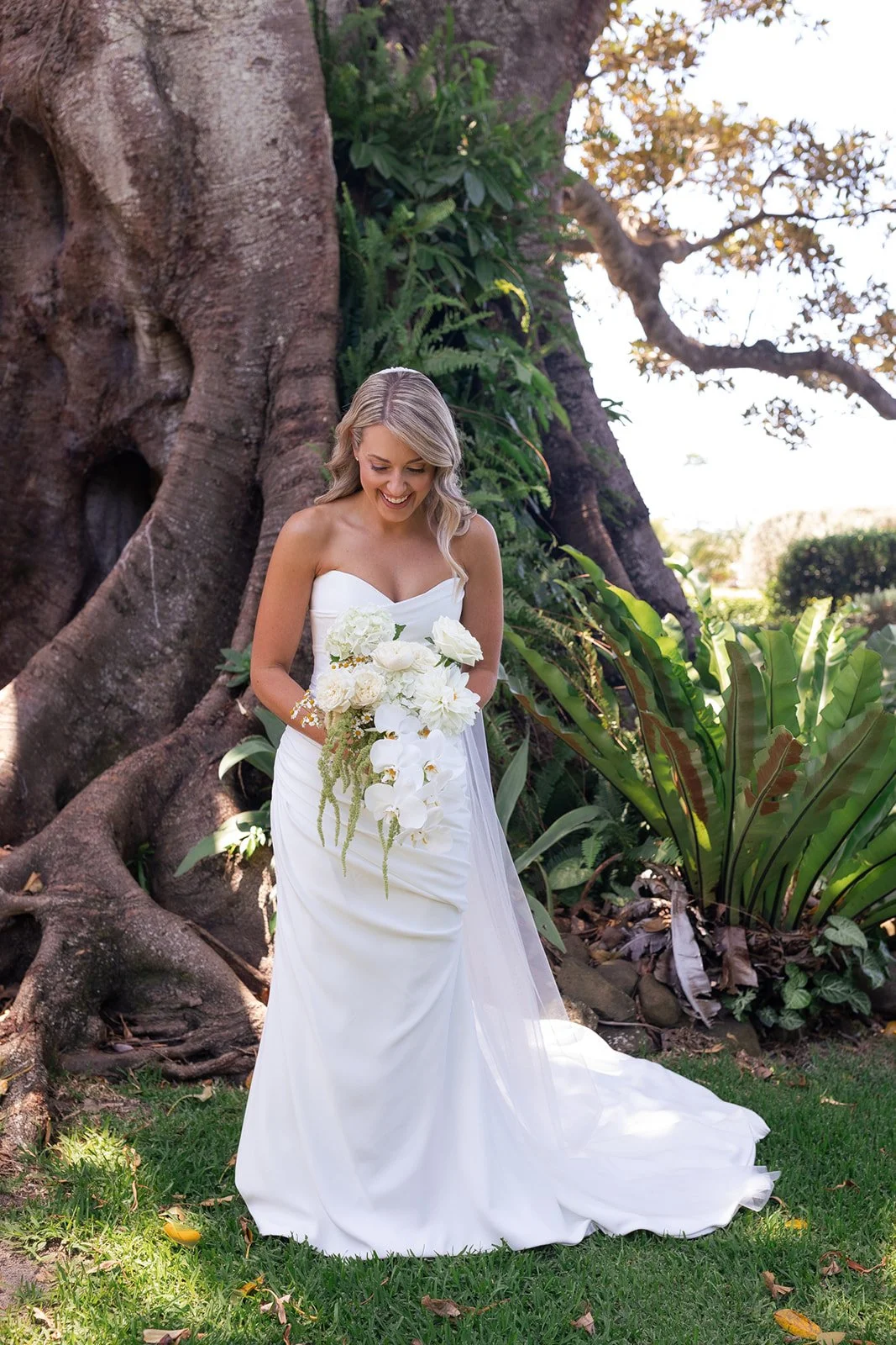 Sunday by KYHA Bride pre-loved size AU10-2.jpeg