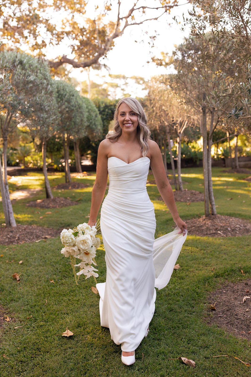 Sunday by KYHA Bride pre-loved size AU10-3.jpeg