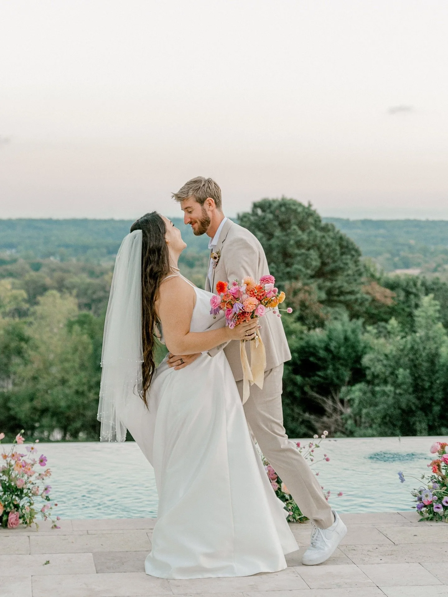 Private estate soir&eacute;es are some of our favorite things. From having freedom and flexibility, to hosting a truly one of a kind wedding&hellip;we just heart them. With it comes a mountain of responsibility and attention to detail but we find com