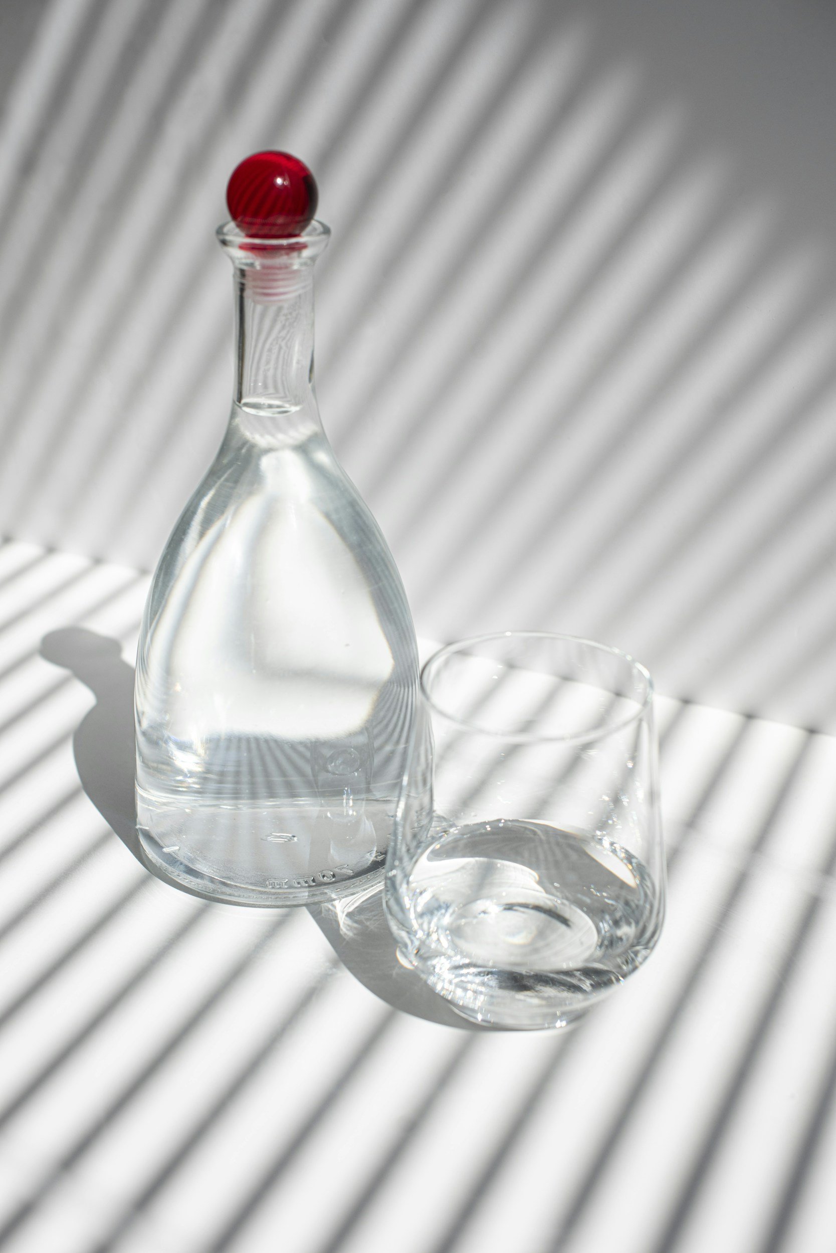 The Power of Hydration: How Drinking Water Detoxifies & Energizes Your Body