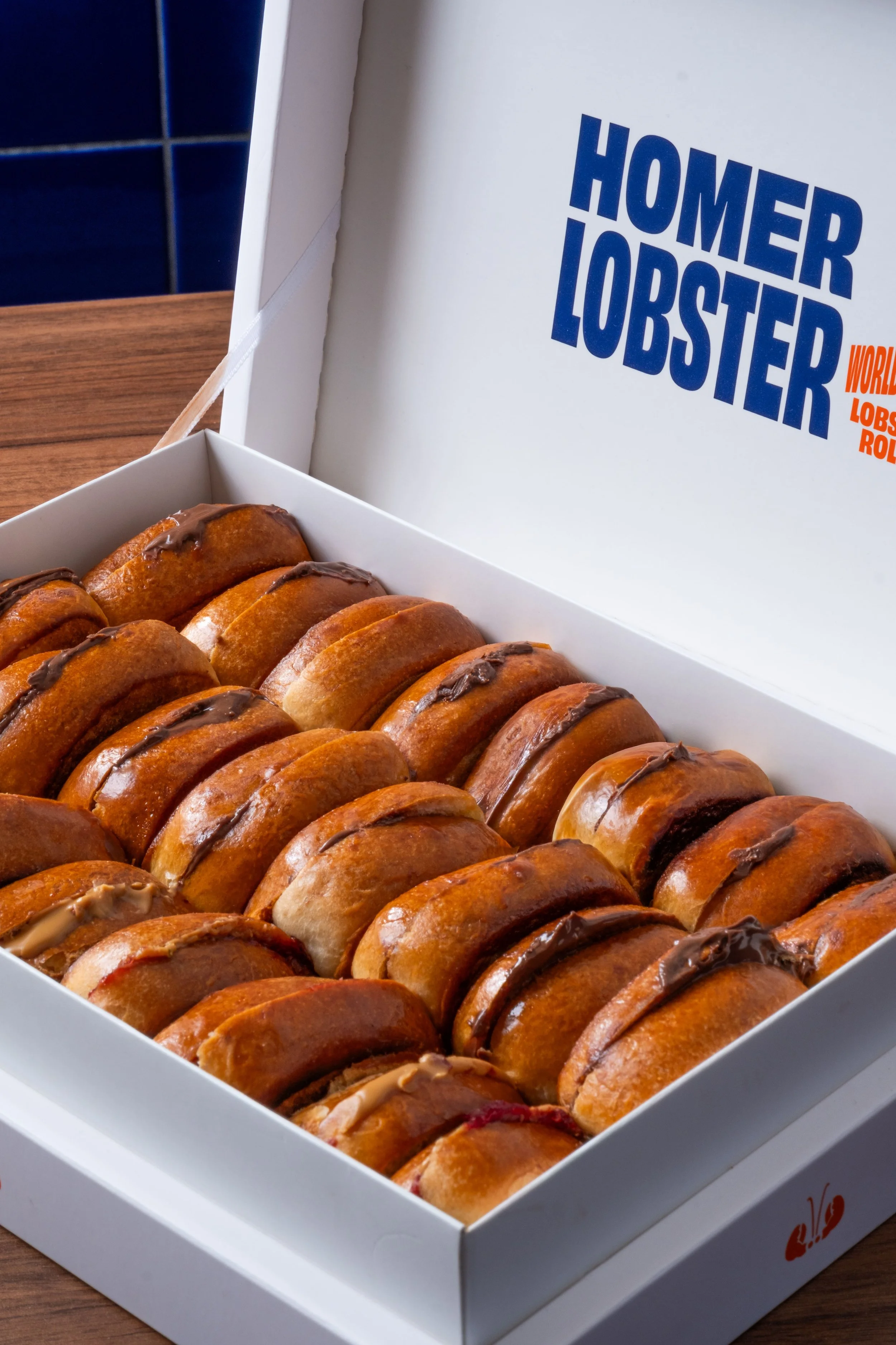 DESSERT BOX PETITE  (18 pièces)