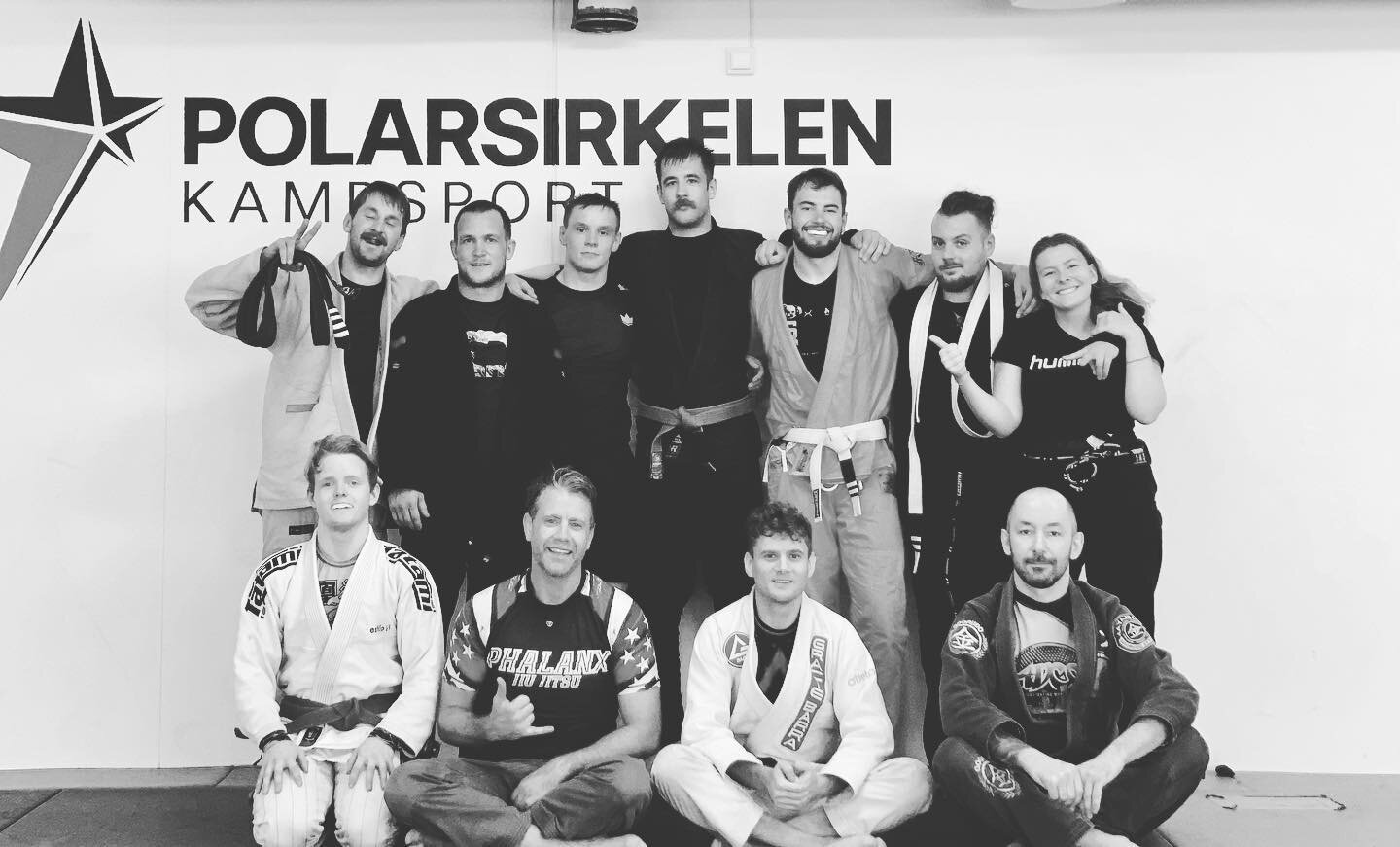 Herlig f&oslash;rste dag med seminar fra v&aring;r professor Mattias Sandstr&ouml;m og noen av elevene hans fra Gracie Barra Ume&aring; 🤩 #bjj #pyjamasparty #graciebarra #ItsOkWeDontHaveEyeContact