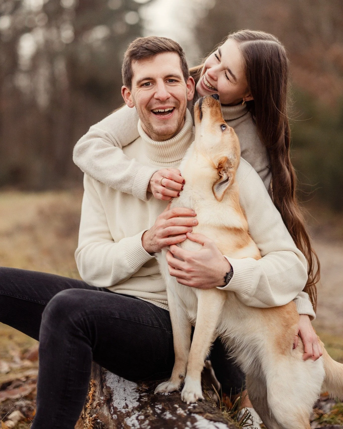 Liebe es euch ehrlich mit eurem Hund so ehrlich lachen zu sehen! 🥰
Aber genauso ist es total in Ordnung, wenn auch mal ein paar Tr&auml;nen bei einem Fotoshooting flie&szlig;en. 
Wir gehen da gemeinsam durch 🫶🏻
 #hundefotografie #hundeliebe #frank