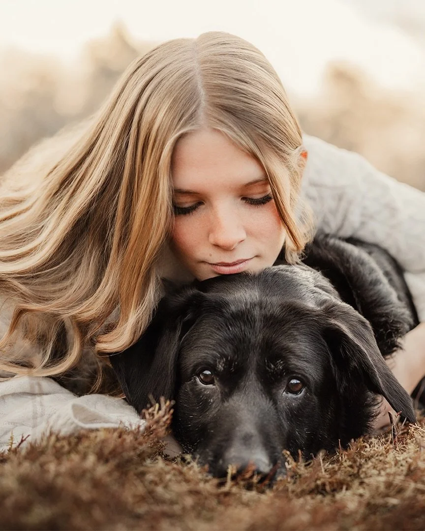 Manchmal sind die Erinnerungen dringender ben&ouml;tigt, als man im Alltag oft denkt 🕊️

Nach einer Tumordiagnose und Notoperation meldete sich Cheyenne bei mir, mit dem Wunsch Erinnerungen von ihrem geliebten Rocky festzuhalten. Wenige Tage sp&auml
