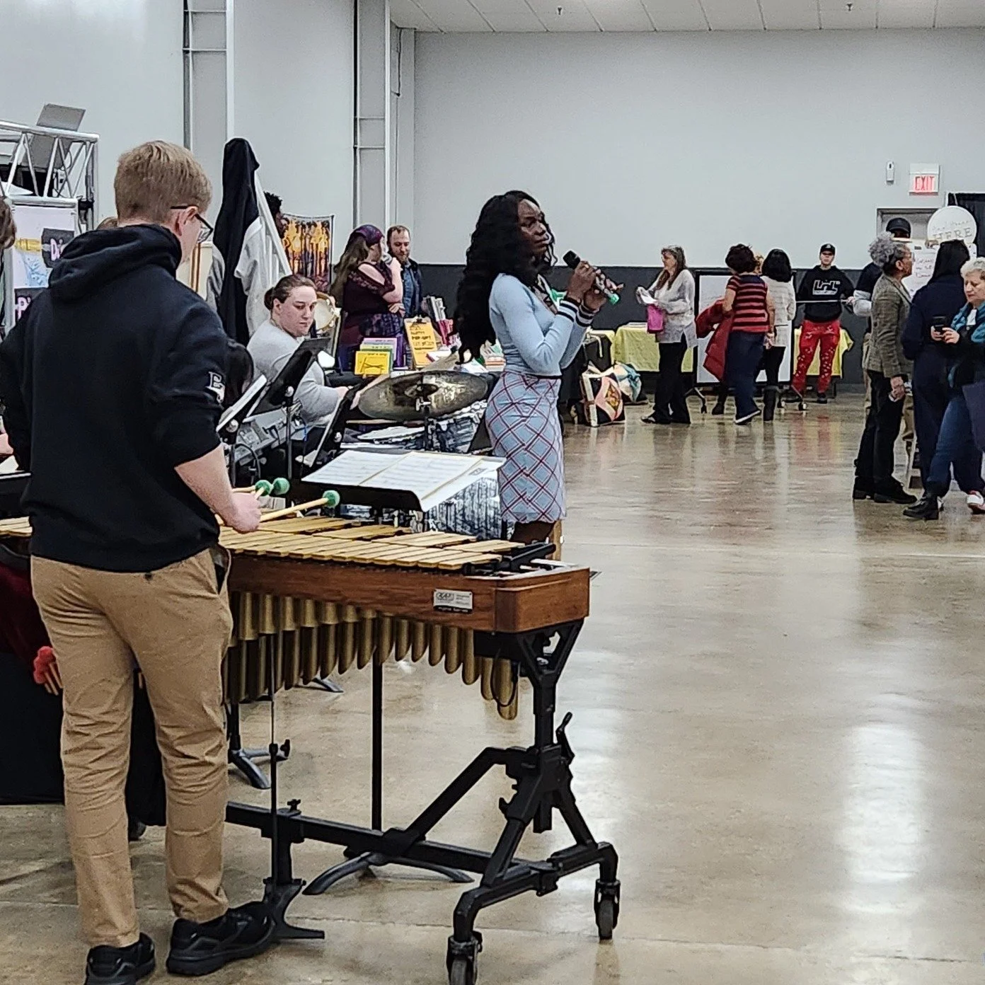 A few highlights from a fantastic day at the Black Legacy Expo! 
🌟 From the music to the amazing vendors, the energy at the Wayne County Fairgrounds was unmatched. 🎶🛍️

#WayneCountyFairgrounds #BlackLegacyExpo #BootsOnTheGround #FirstBankKuhlmanCe