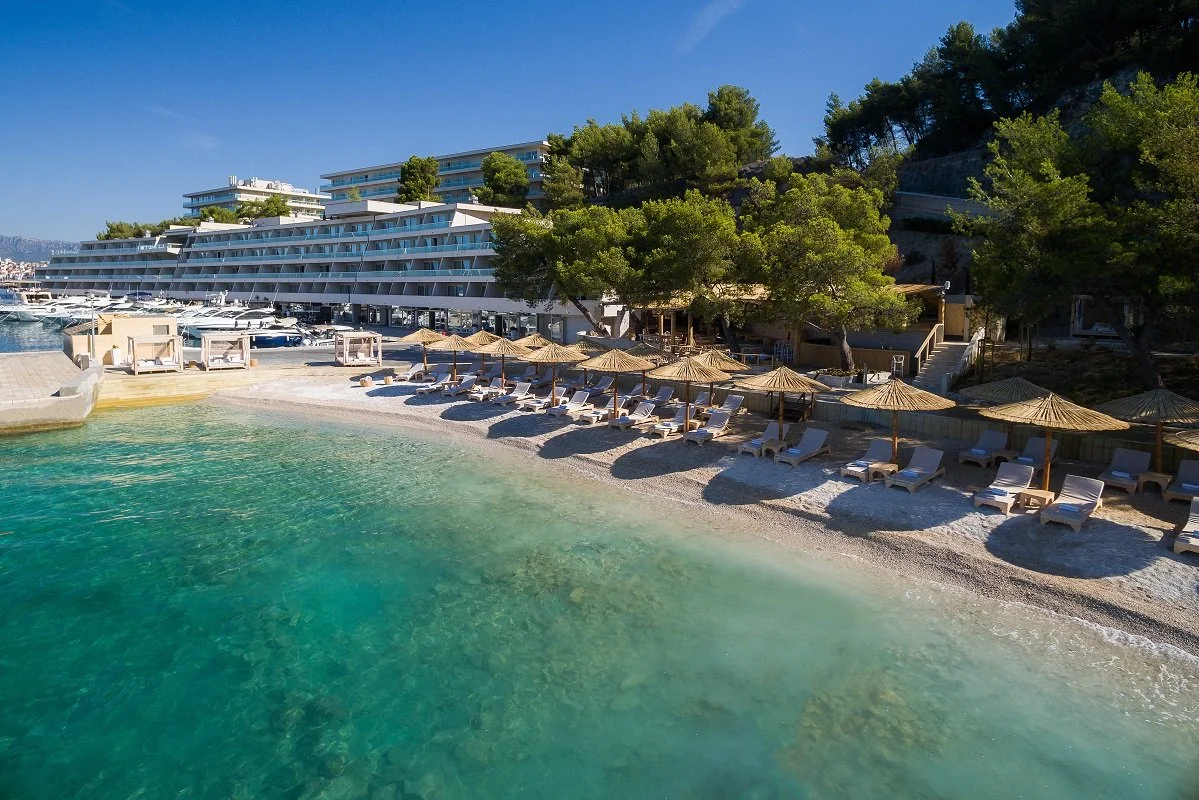 Gooshter beach club