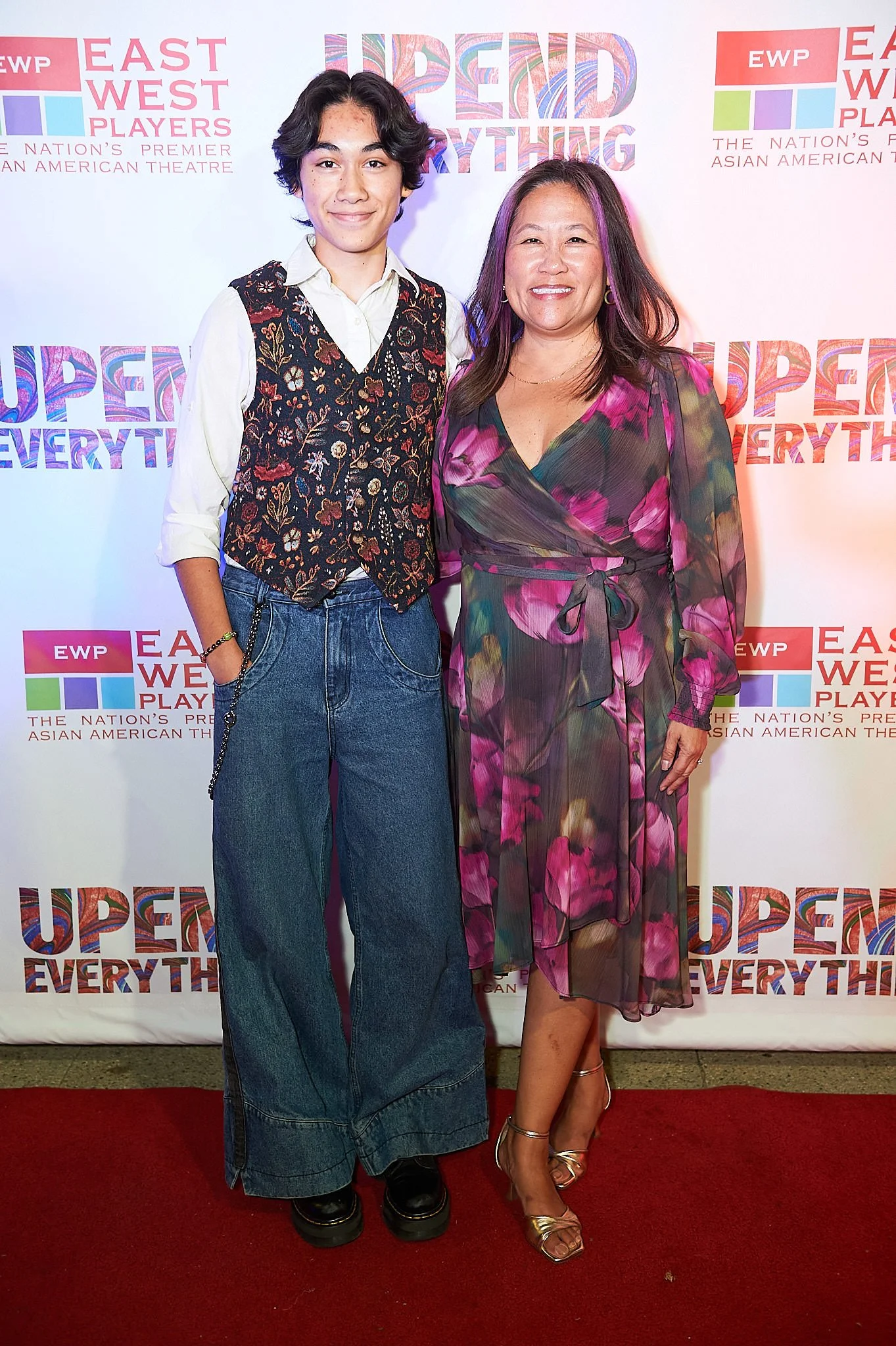EWP_Wives Opening Night_10-10-26_11722.jpg