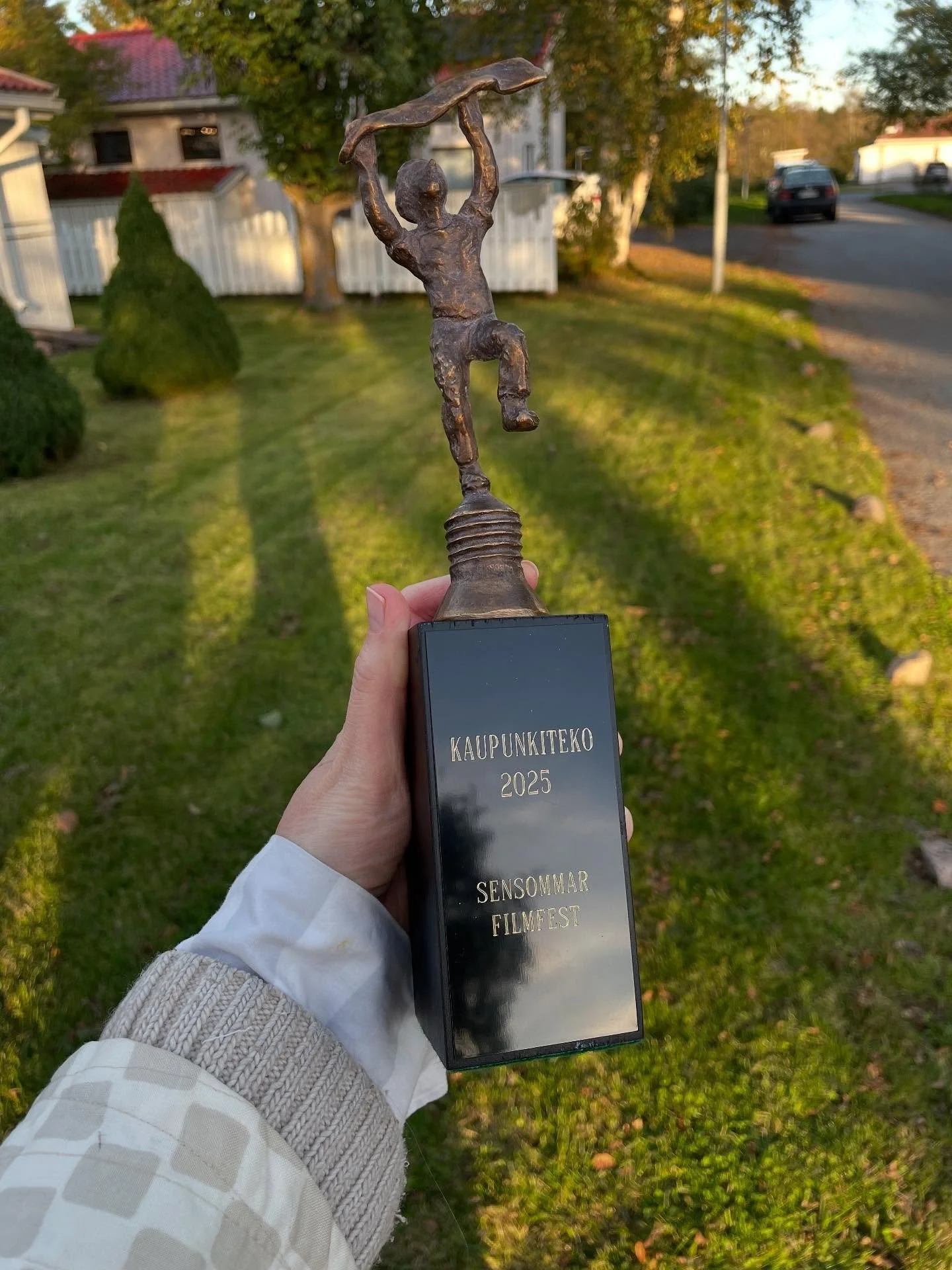 Sensommar voitti lauantaina Porin p&auml;iv&auml;n yhteydess&auml; jaetun Vuoden 2025 kaupunkiteko -palkinnon. Suurkiitos valtaisasta kunniasta raadille! 

I samband med firandet av Bj&ouml;rneborgsdagen i l&ouml;rdags tilldelades Sensommar priset &r