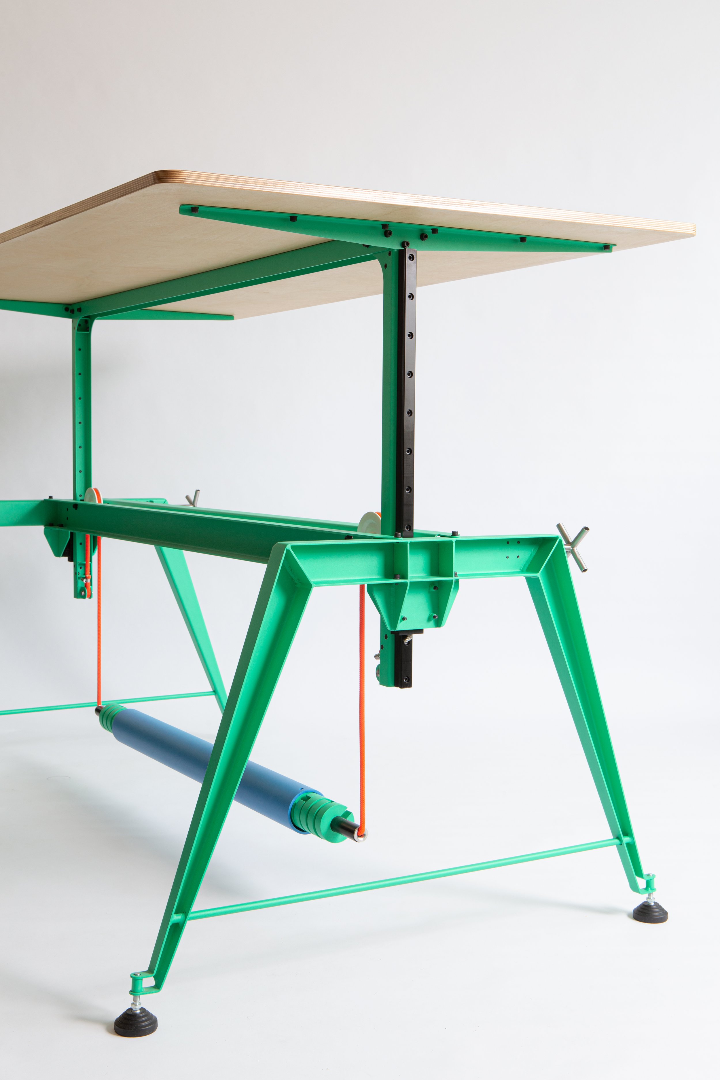 A_Simple_Machine_Counterweight_Table_1_3.jpg