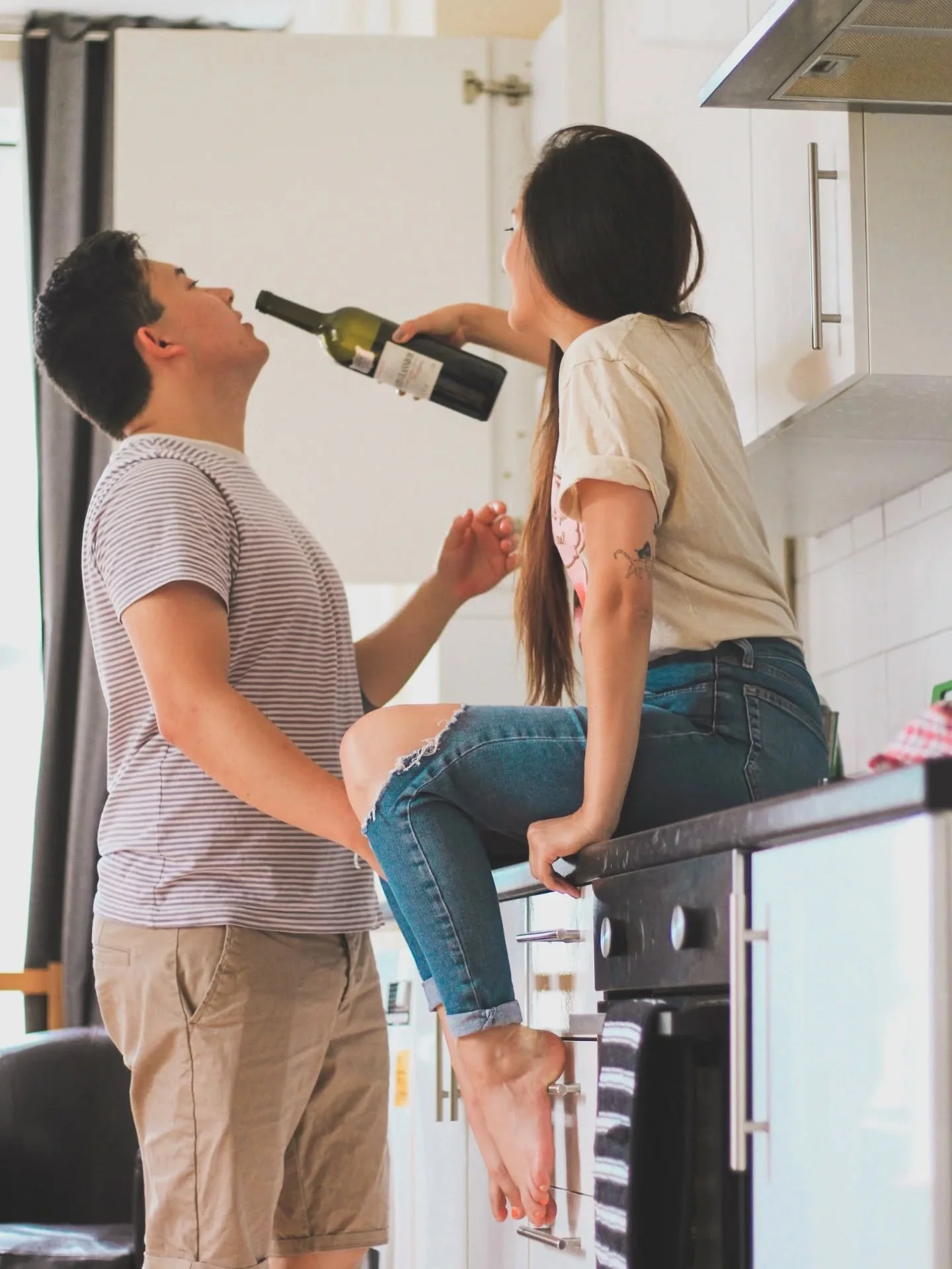 Couples who GAME together, stay together 🎮

@elijahjeromehoward @dainty_dorro

​#CozyLifePhotographer ​#InHomeCoupleSession ​#RealLifeMoments ​#JustTheTwoOfUs
​#PlayfulLove ​#AtHomeSession ​#KitchenChaos ​#CouplesWhoGame ​#AuthenticCouples ​#Intimat