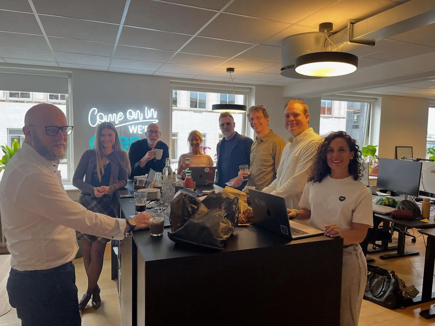 Welcome breakfast for our new digital advisor and graduate Gabriel 🐣 - a new Open&rsquo;er has hatched 💙