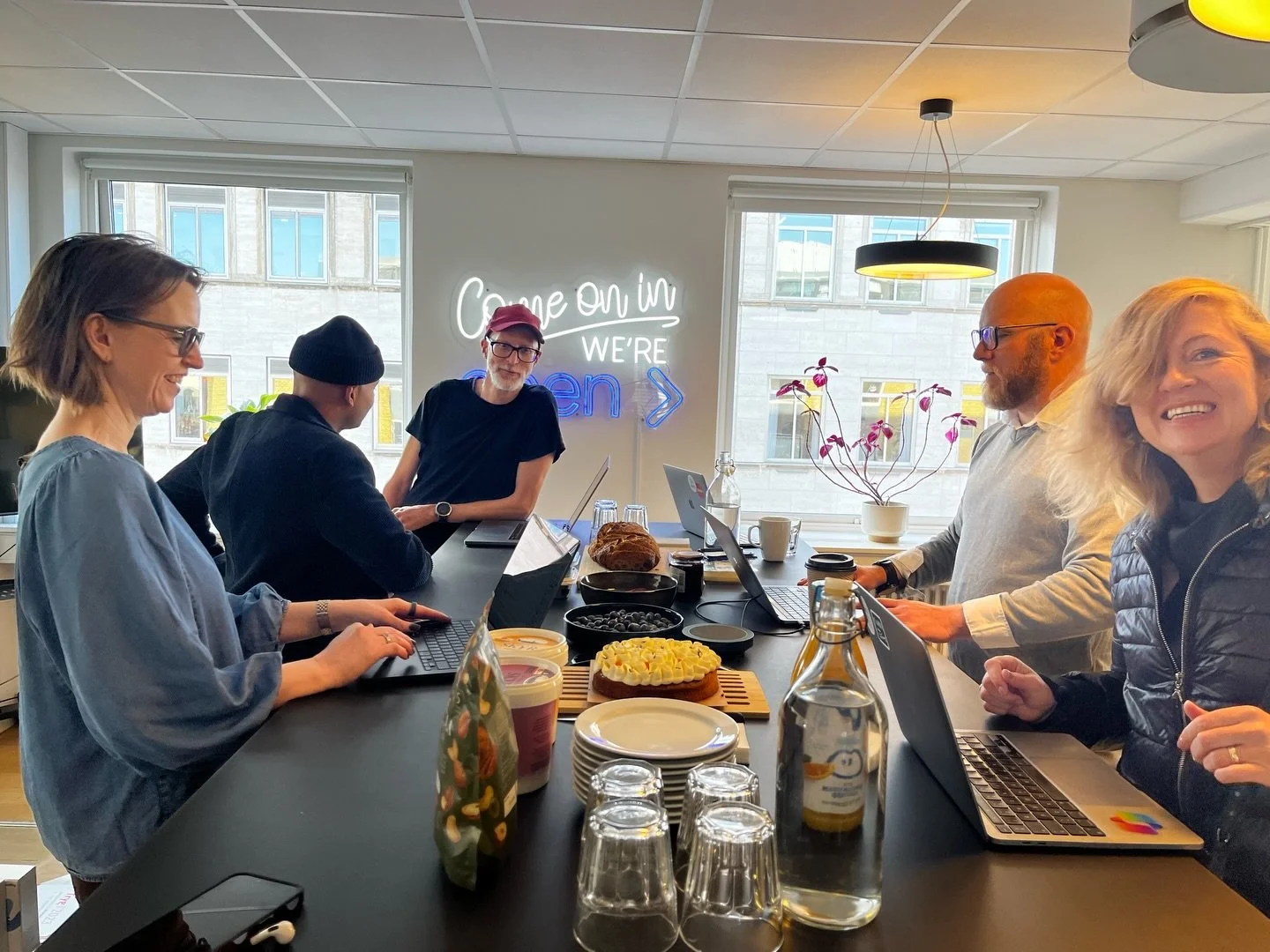Fridays at the CPH office have taken on a new tradition.🥐🍓🍰🧃
Each week, an Opener brings breakfast for the team. Sometimes it&rsquo;s home-baked, sometimes it&rsquo;s a favourite from a local bakery&hellip; and sometimes it&rsquo;s carrot cake be