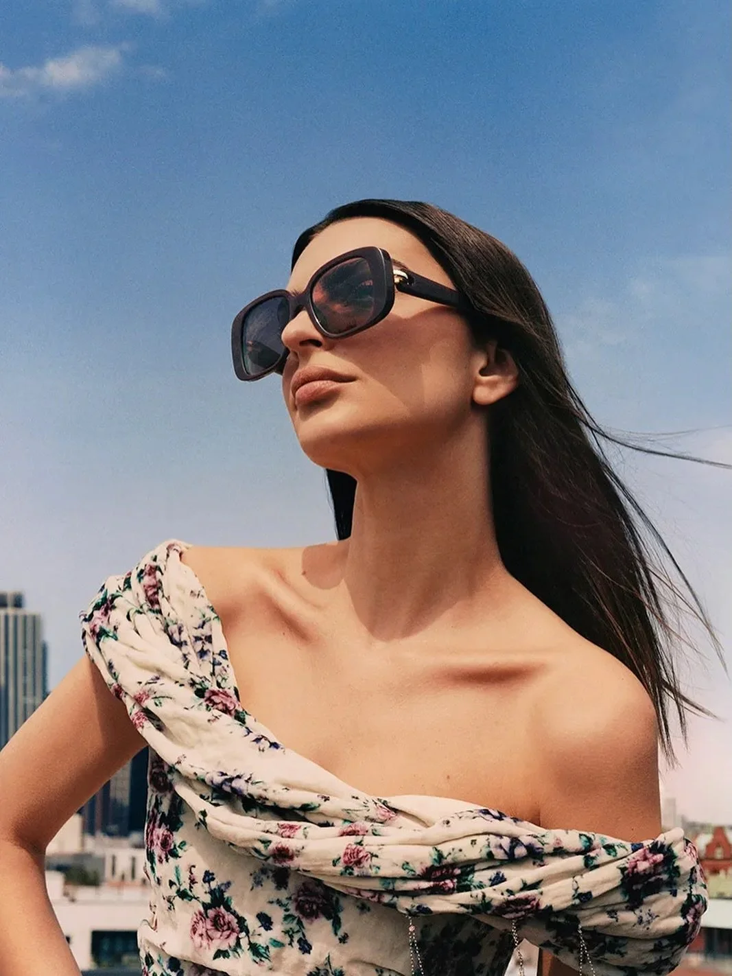 Tory Burch Fall 2025 Eyewear campaign showcasing the new &lsquo;Pierced&rsquo; sunglasses #ToryBurch #eyeweardesign