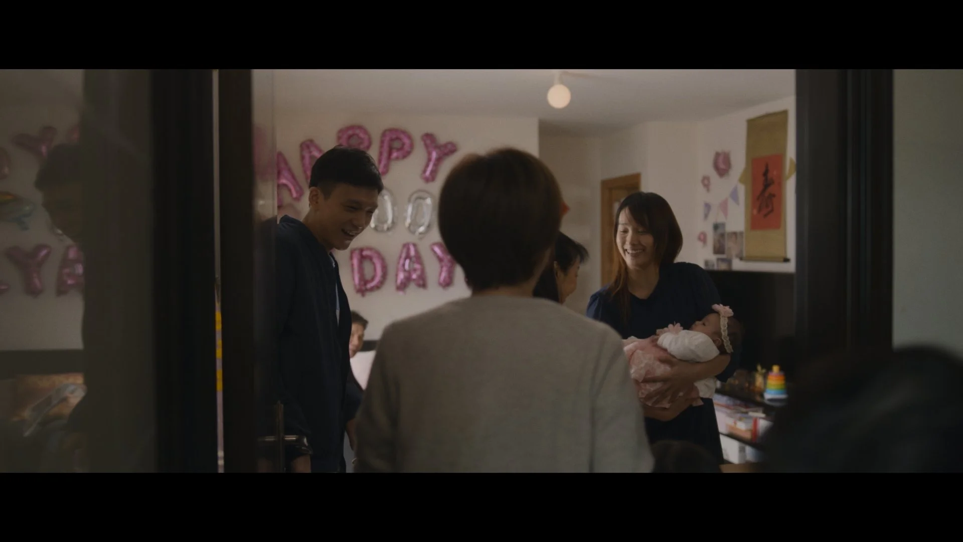 MotherHood_TLR_PRHQ_1080P24-238LB_709g24_TEXTLESS_20_20241111.mov_1.1.4.jpg