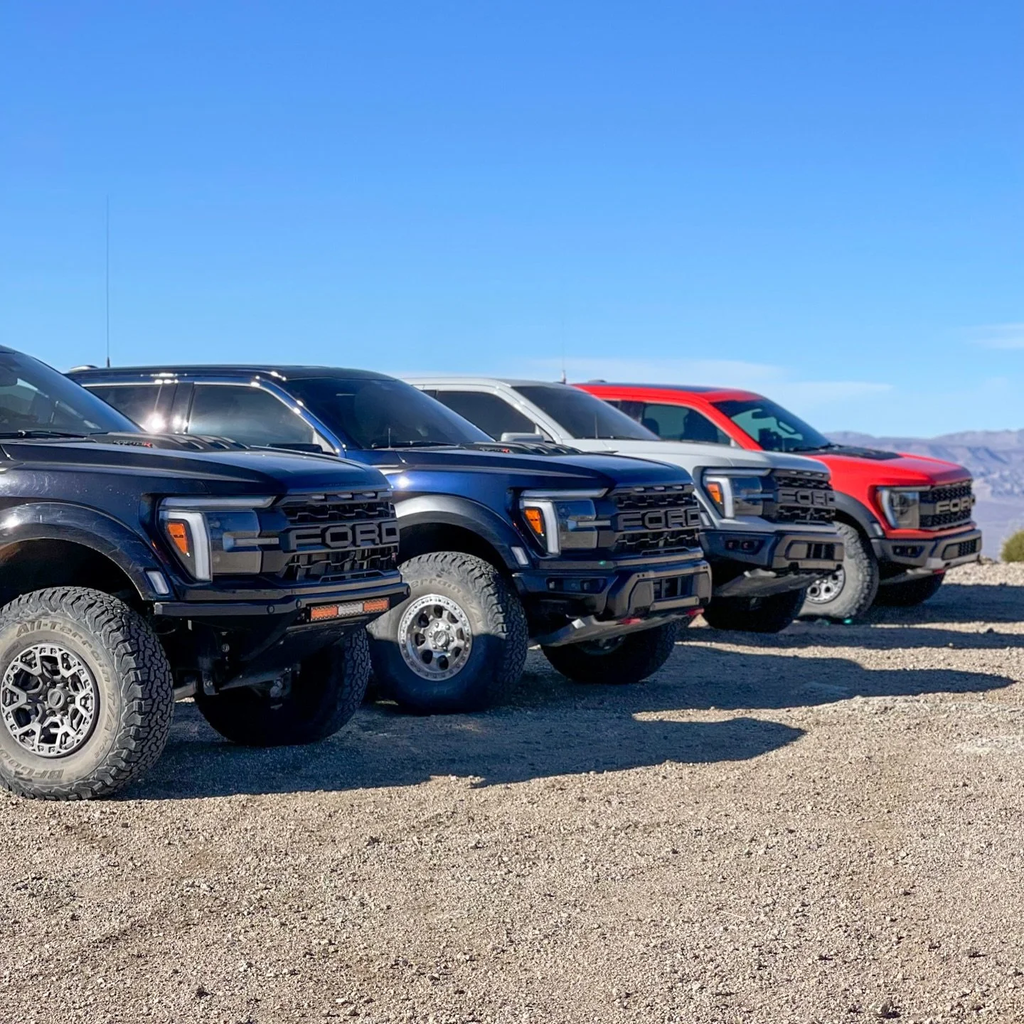 Fridays with the crew. #nevadaraptorruns

Want to join our next run? 2026 club membership available now!

Join at
www.NevadaRaptorRuns.com

Thank you to our supporting companies:
@aftermarkethq 
@hyperco_hypercoils
@foutzmotorsports
@alpine_offroad
@