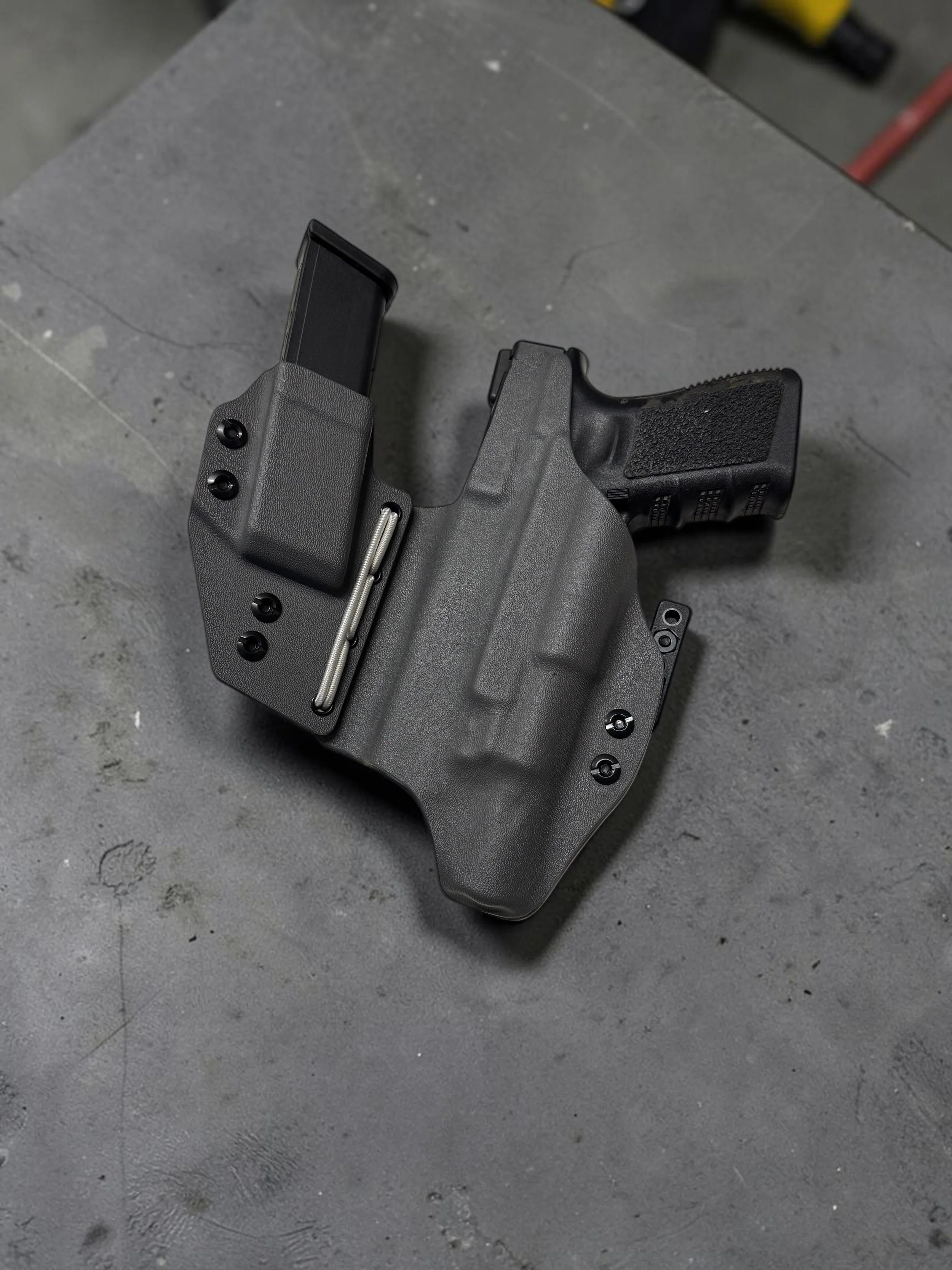 Glock w/Light IWB Holster w/ Mag Carrier