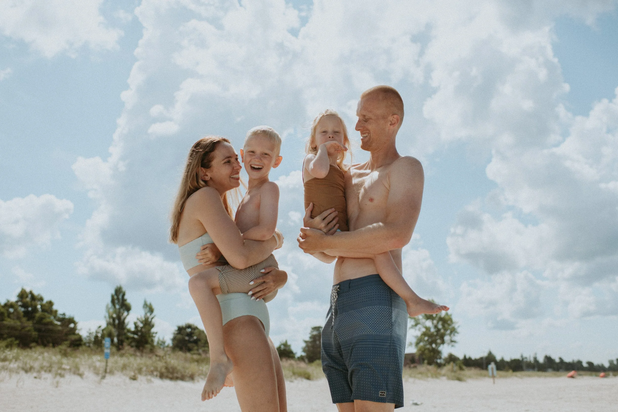 meg-jon-kids398.jpg