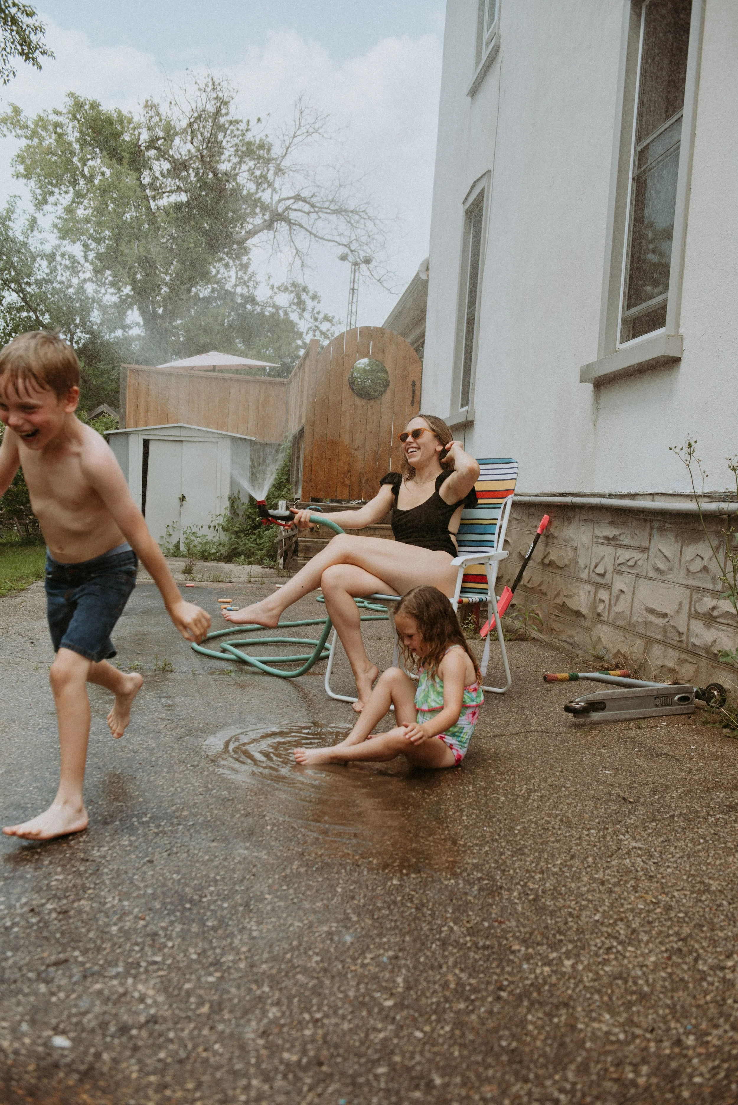 theresa&herkids542.jpg