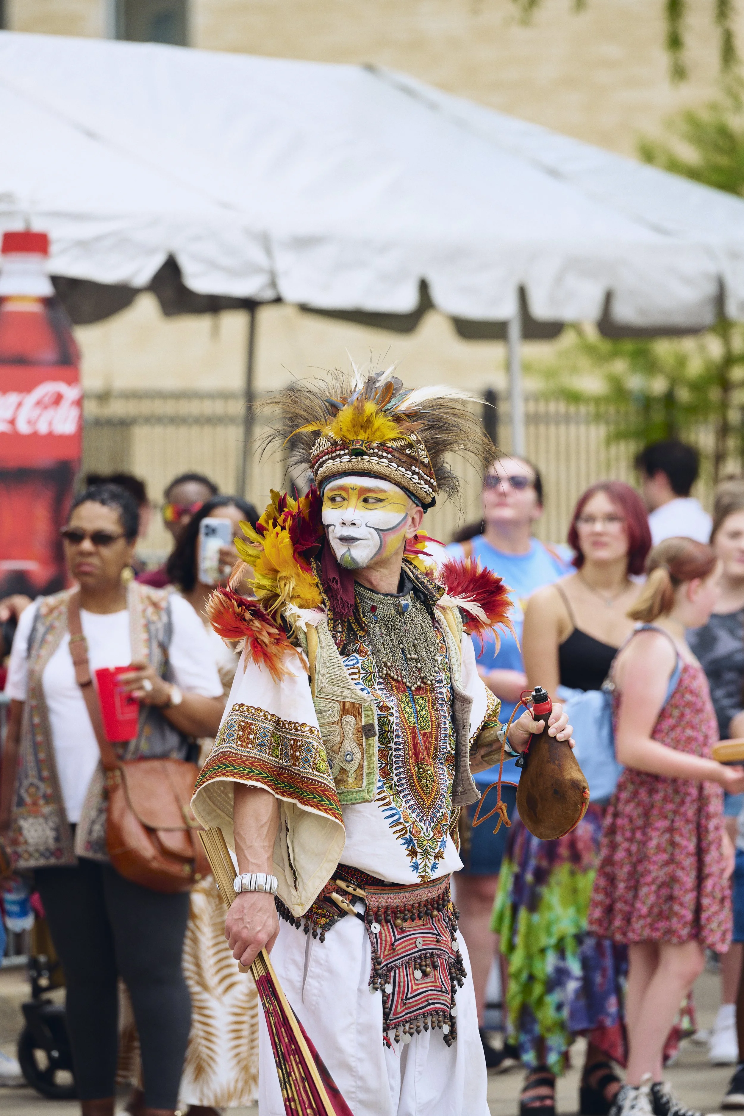 Gyroe Shaman Crowd FIL 2022.jpg
