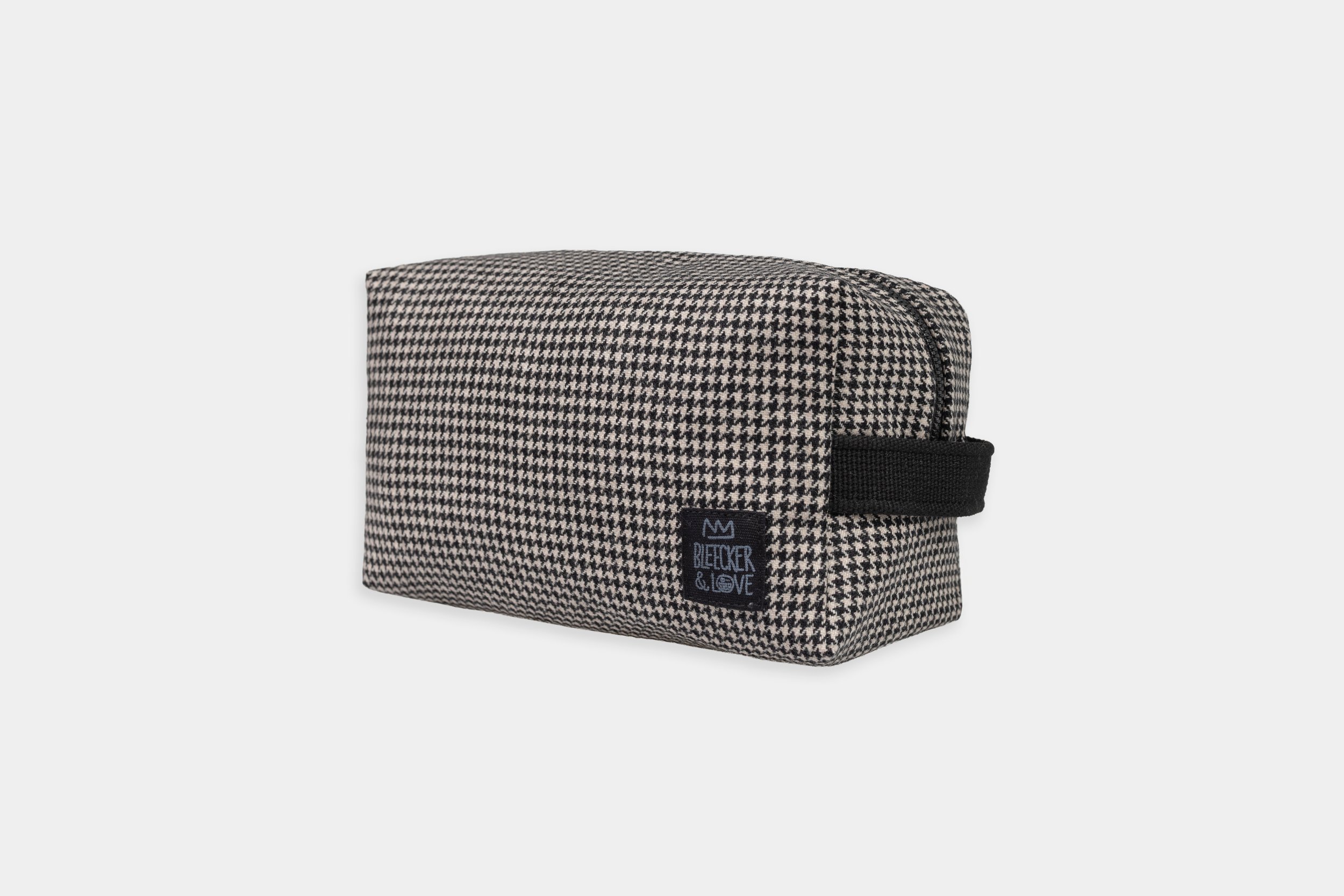 ETHAN POUCH FOR HIM