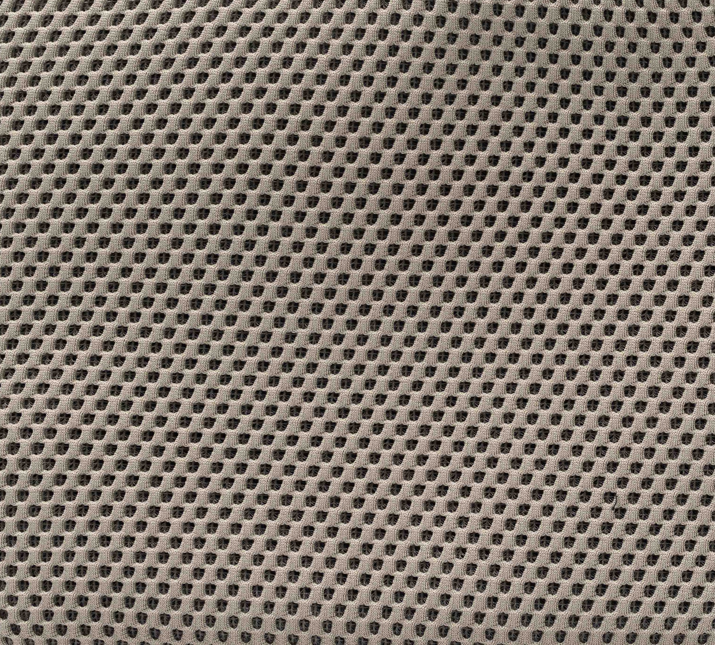 SHAKA TAUPE zoom.jpg