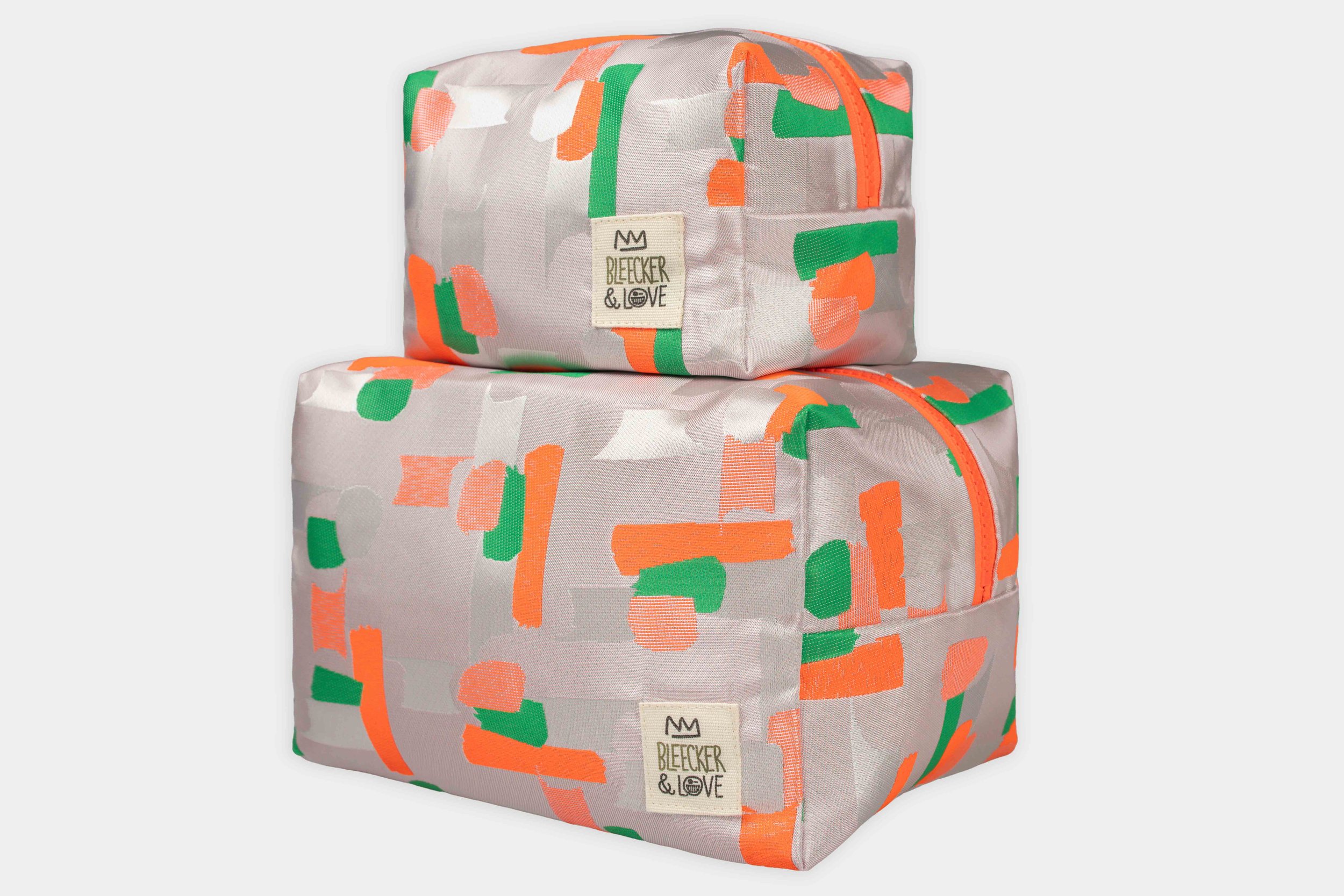 VALORA Pouch.jpg