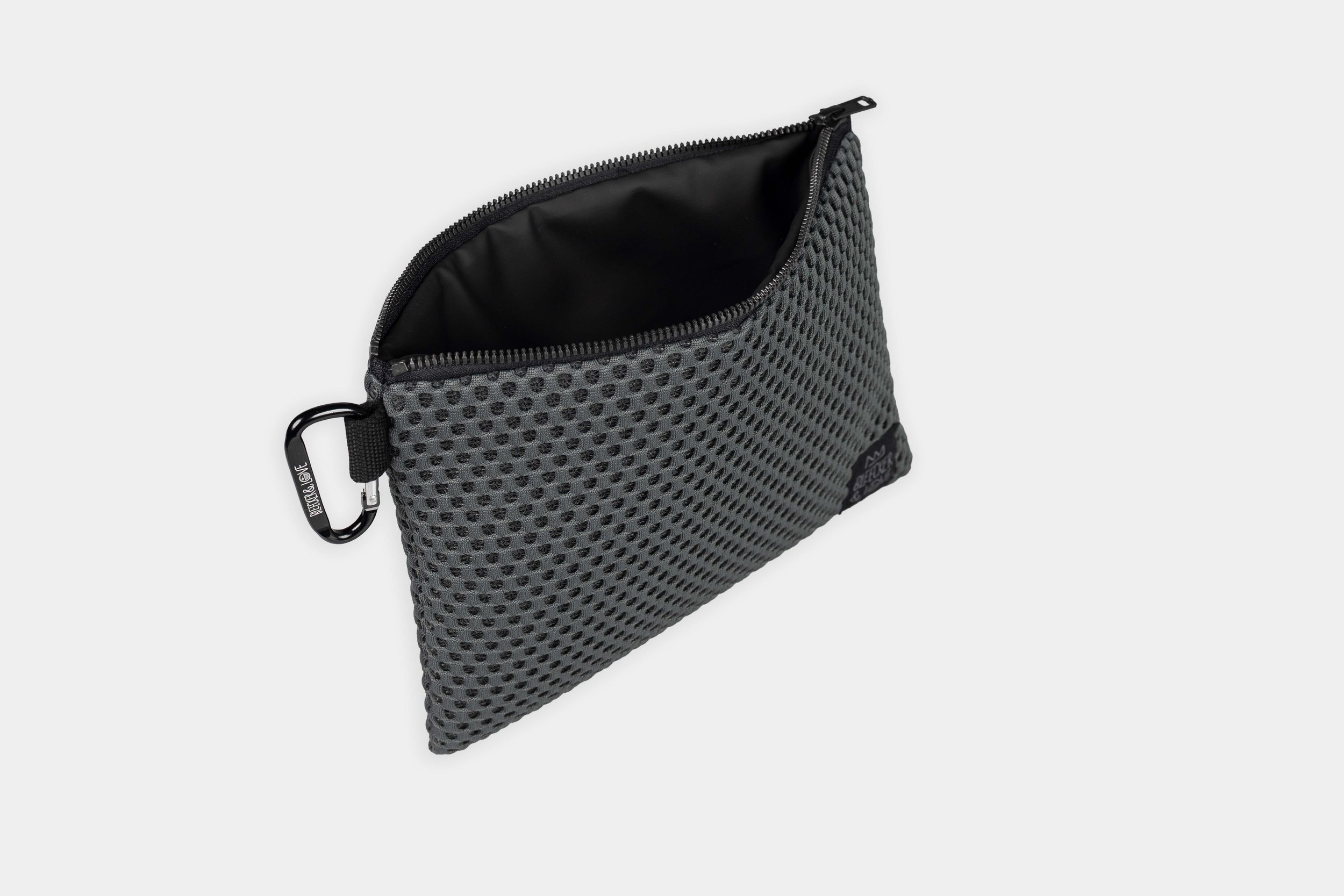 SHAKA GREY sport bag_.jpg